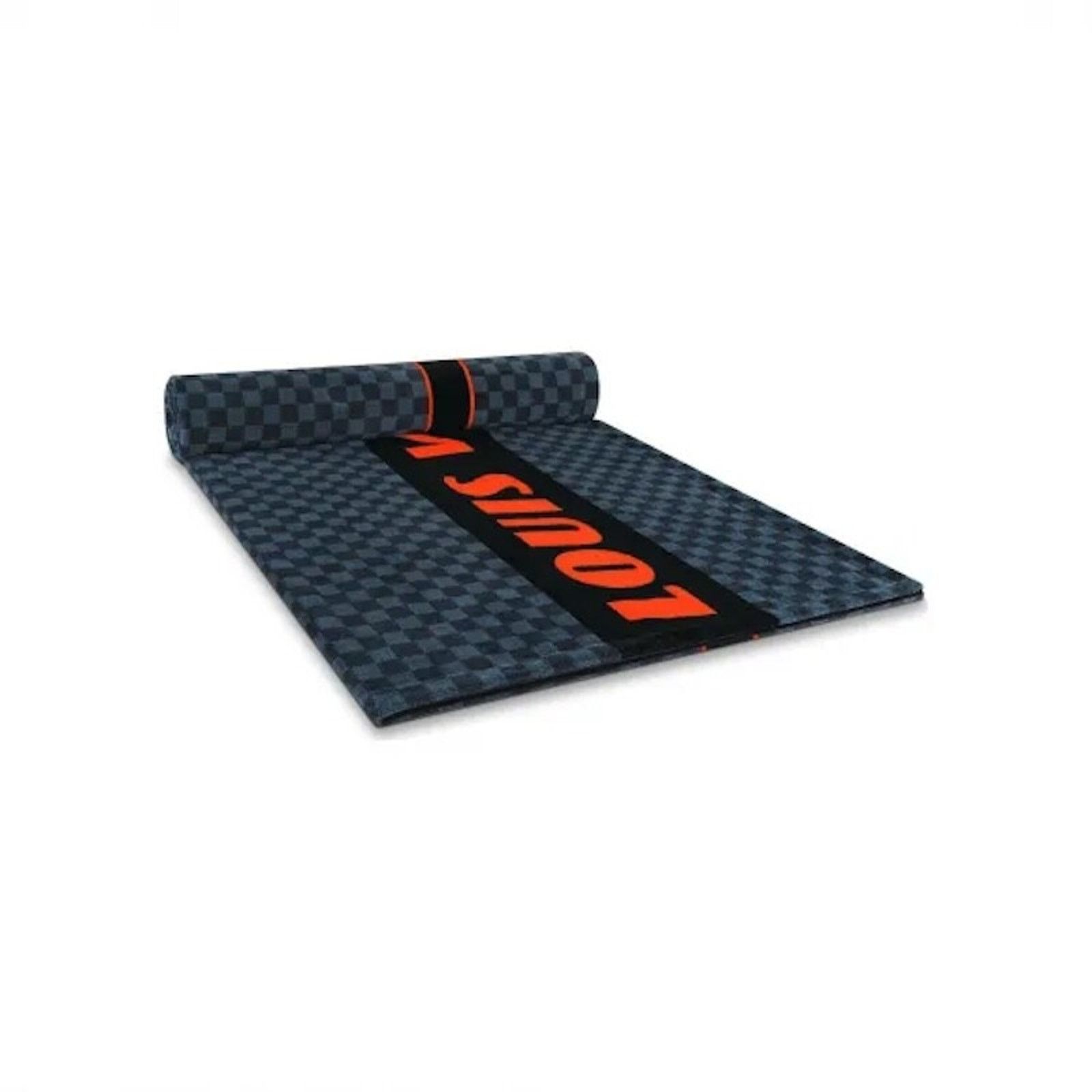 Louis Vuitton Louis Vuitton Drap Bain Damier Cobalt Race Bath Beach Towel Size ONE SIZE - 4 Thumbnail
