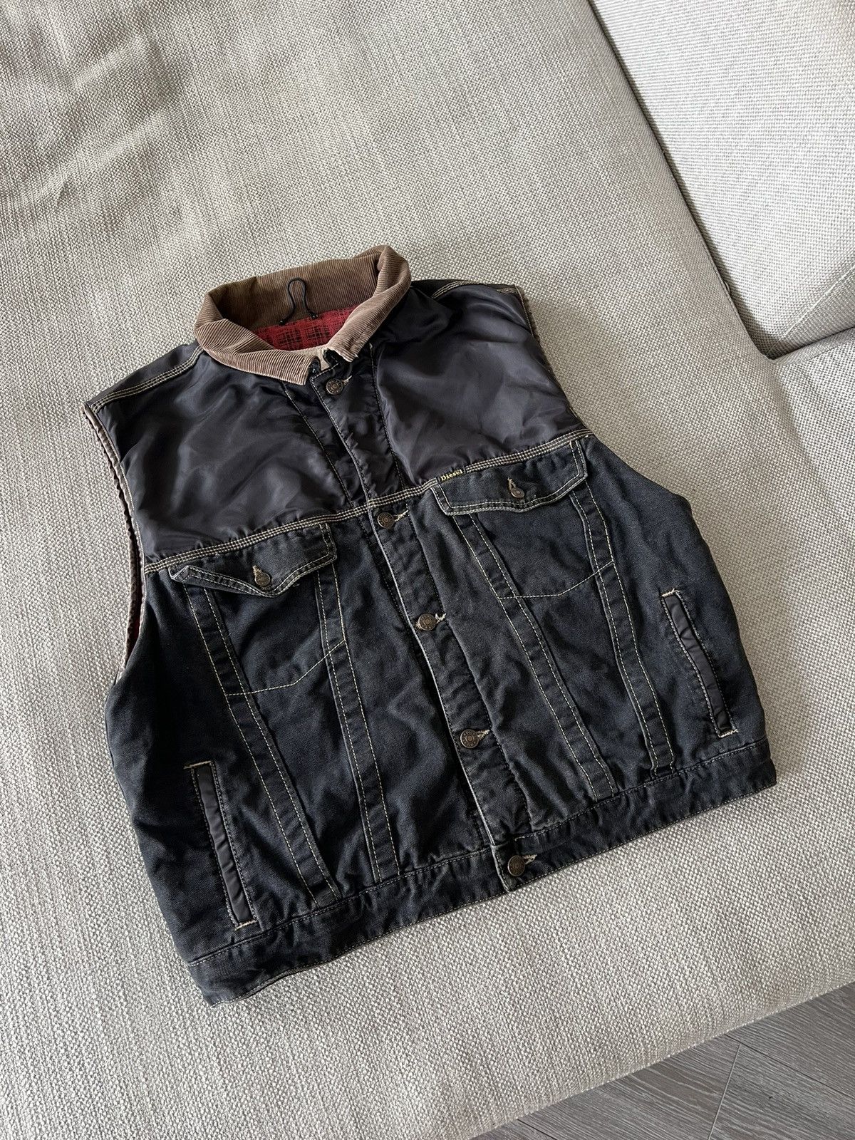 Diesel × Vintage Vintage Diesel Avant Garde Vest 1990s Size US XL / EU 56 / 4 - 3 Thumbnail