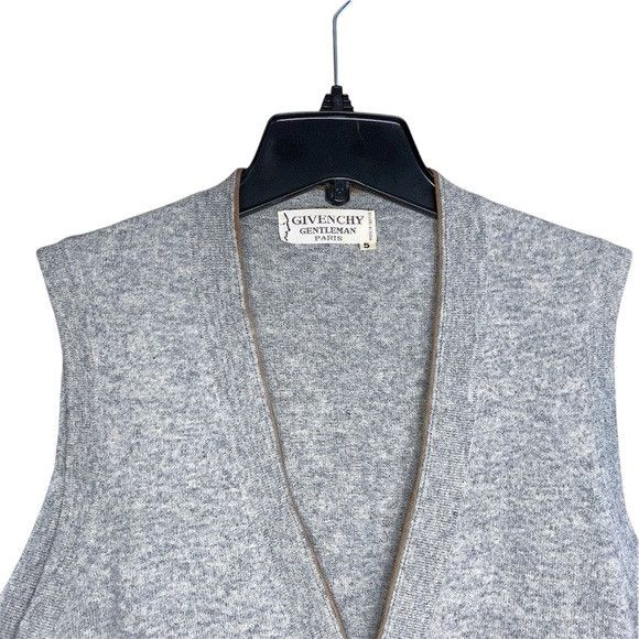 Givenchy Vintage Givenchy Gentleman Paris Lamb’s Wool Sweater Vest Size US M / EU 48-50 / 2 - 2 Thumbnail