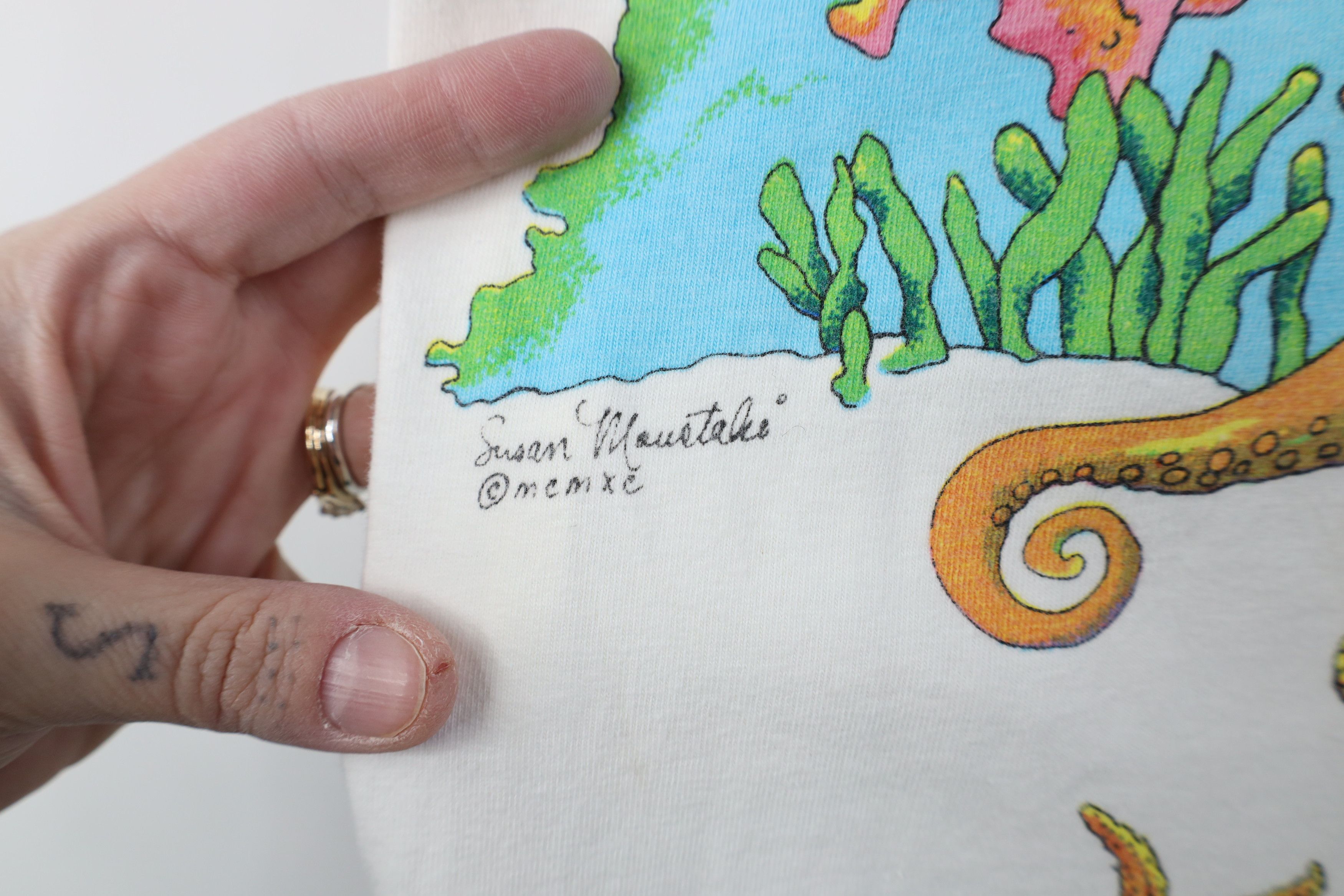 Vintage Vintage 90s Streetwear Cayman Islands Beach Pocket T-Shirt Size ONE SIZE - 8 Thumbnail