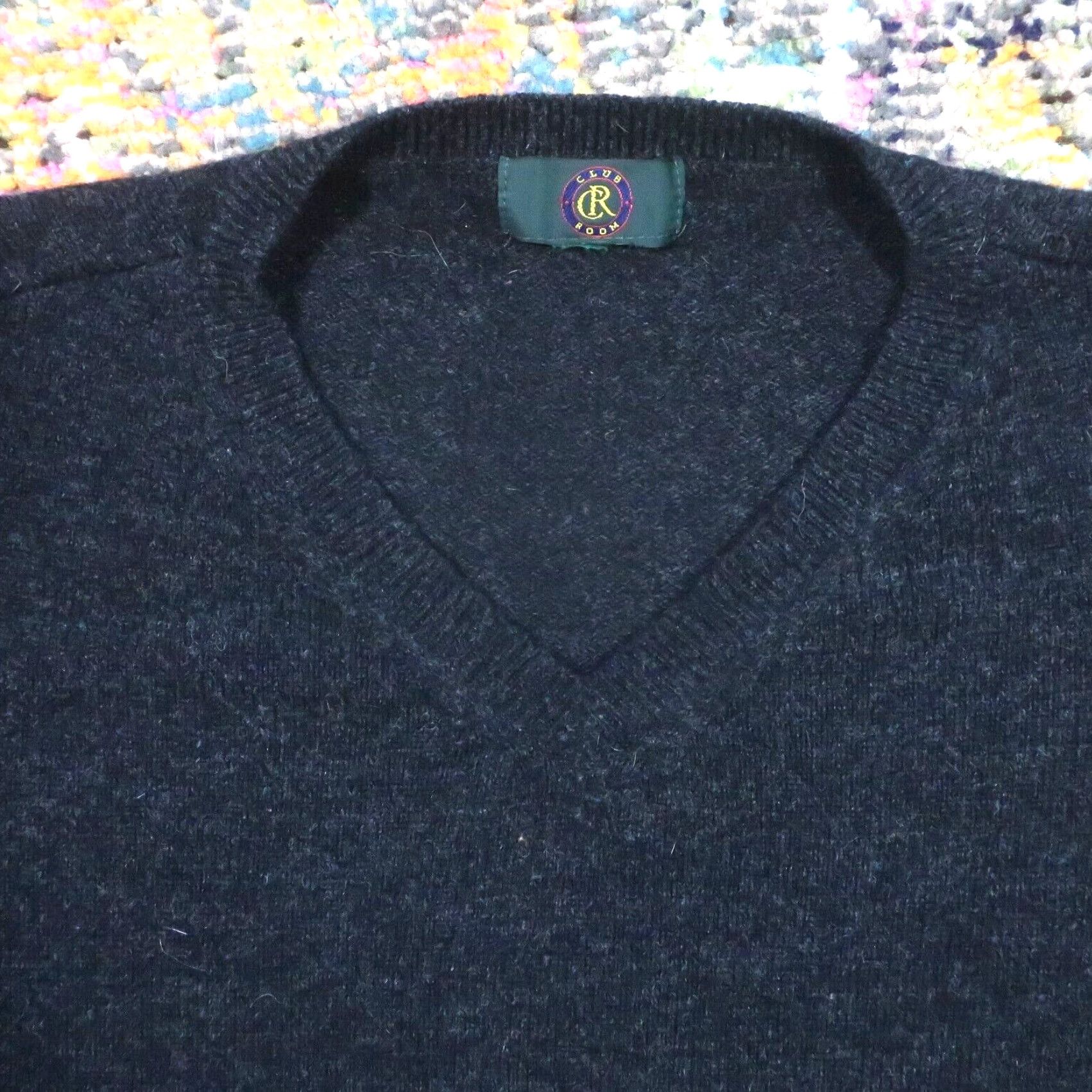 Club Room VINTAGE? No. Club Room Mens XL V-Neck Sweater Charcoal Gray Knit Wool Pullover Long Sleeve Solid Classic Preppy Regular Fit Dry Clean Only Men’s XL Size US XL / EU 56 / 4 - 3 Thumbnail