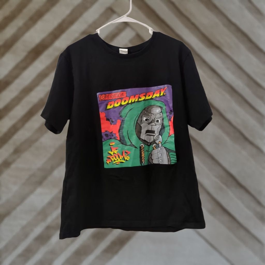 Vintage VINTAGE Operation MF Doomsday T Shirt Collection Hip Hop USA Large T Shirt Size US L / EU 52-54 / 3 - 1 Thumbnail