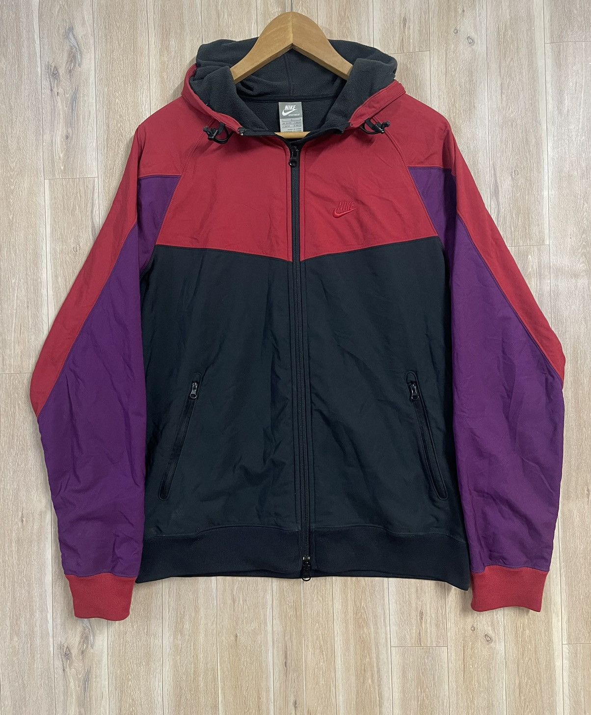 Nike Rare Nike Sweater Hoodie L fit M Colorblocks Jogging Running Size US L / EU 52-54 / 3 - 1 Thumbnail
