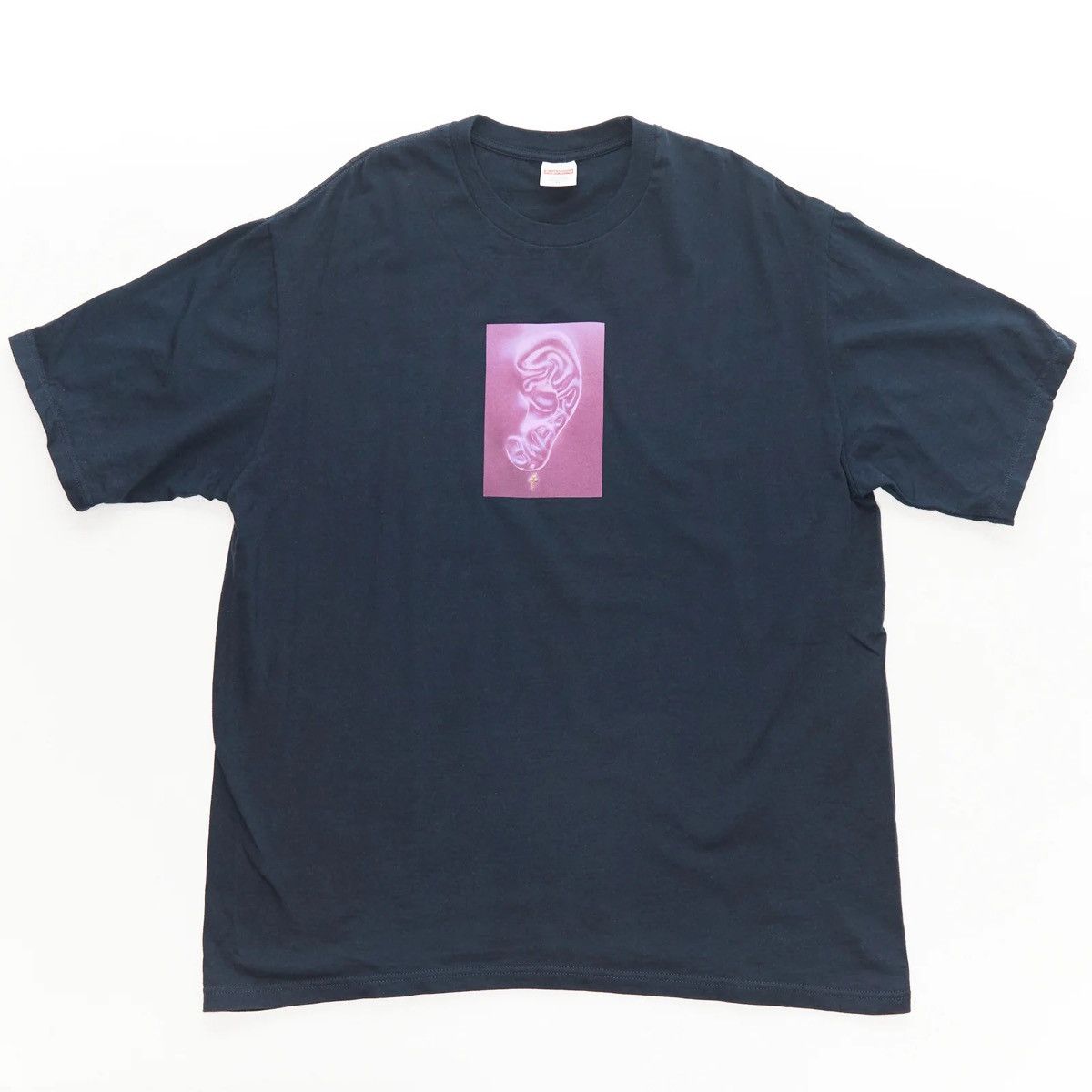 Supreme SUPREME "EAR TEE" Size US XL / EU 56 / 4 - 1 Thumbnail