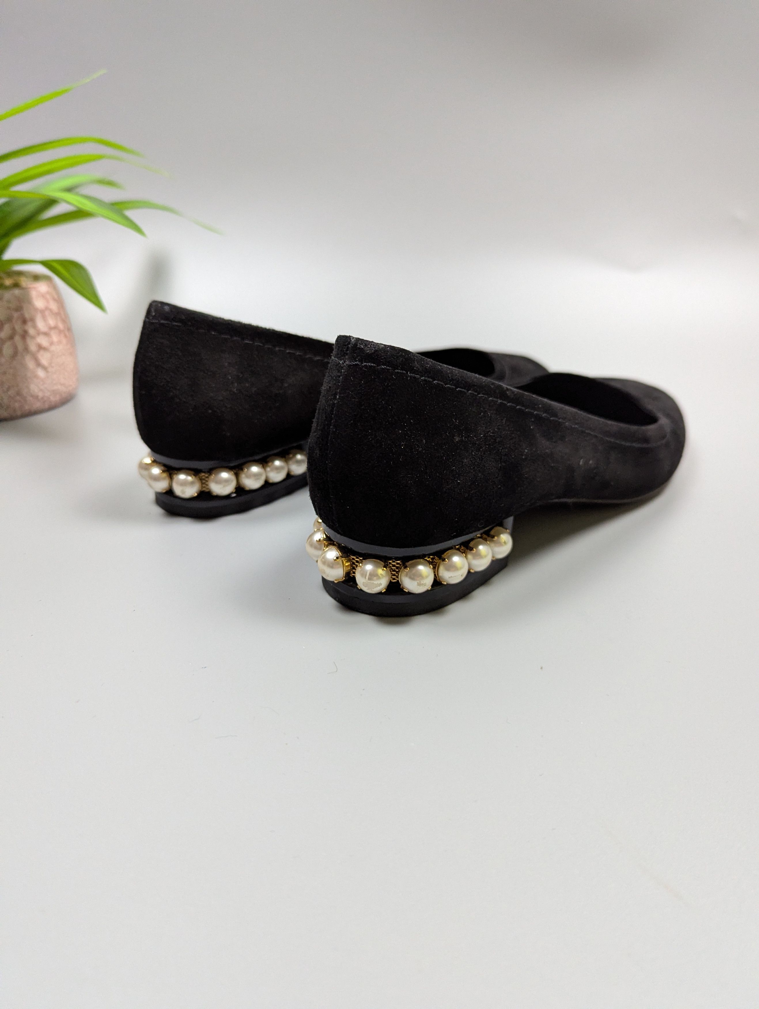 Vintage Konstantin Starke Vintage Black Suede Pumps Pearl Block Heel Size US 8.5 / IT 38.5 - 9 Thumbnail