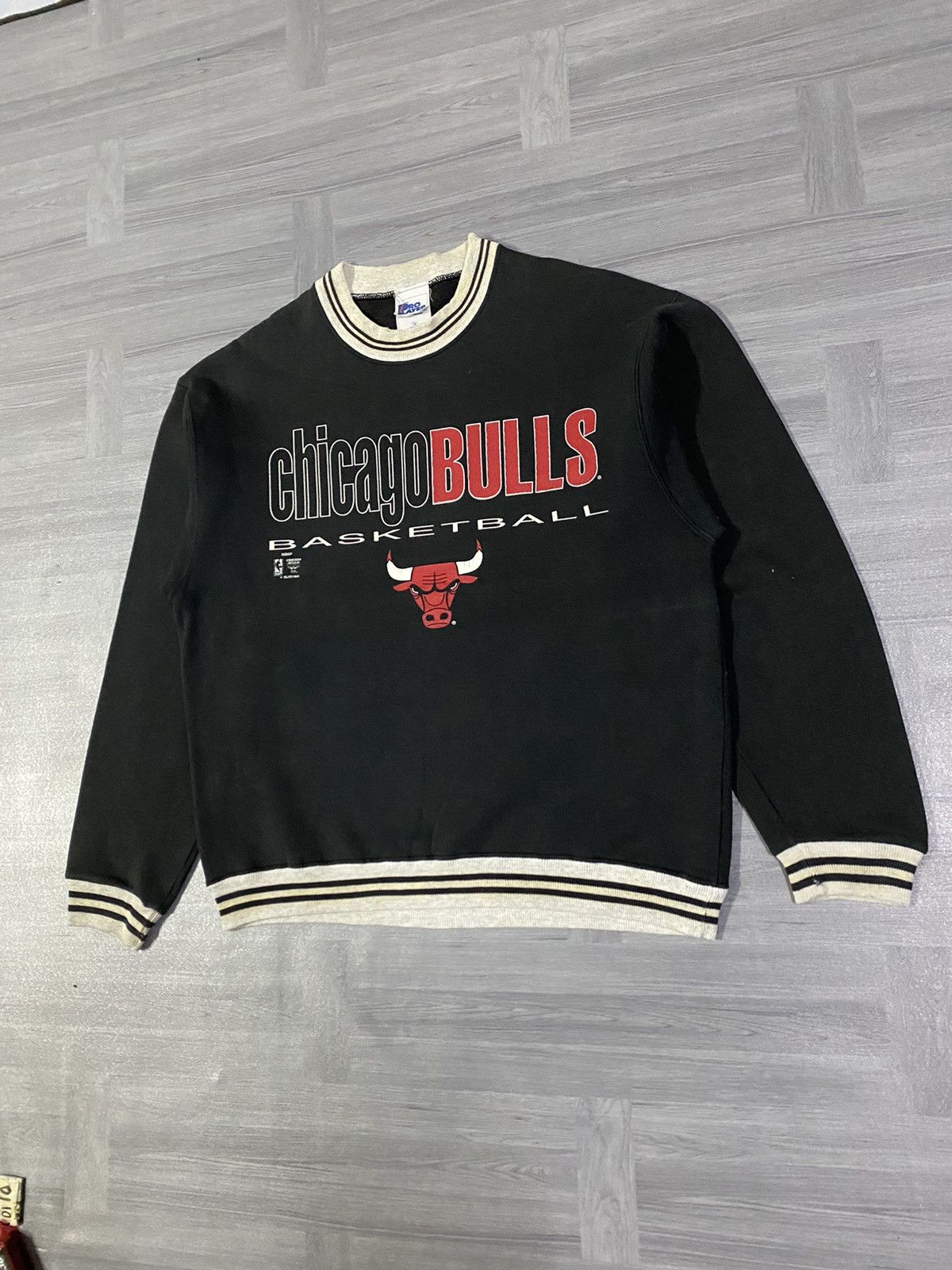 NBA Vintage Chicago Bulls Basketball Pro Player Sweatshirt Size US M / EU 48-50 / 2 - 2 Thumbnail