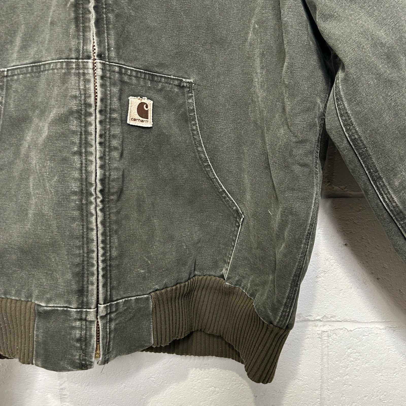 Carhartt Vintage Carhartt Quilted Hooded Active Jacket “Moss” J130 Size US XL / EU 56 / 4 - 3 Thumbnail