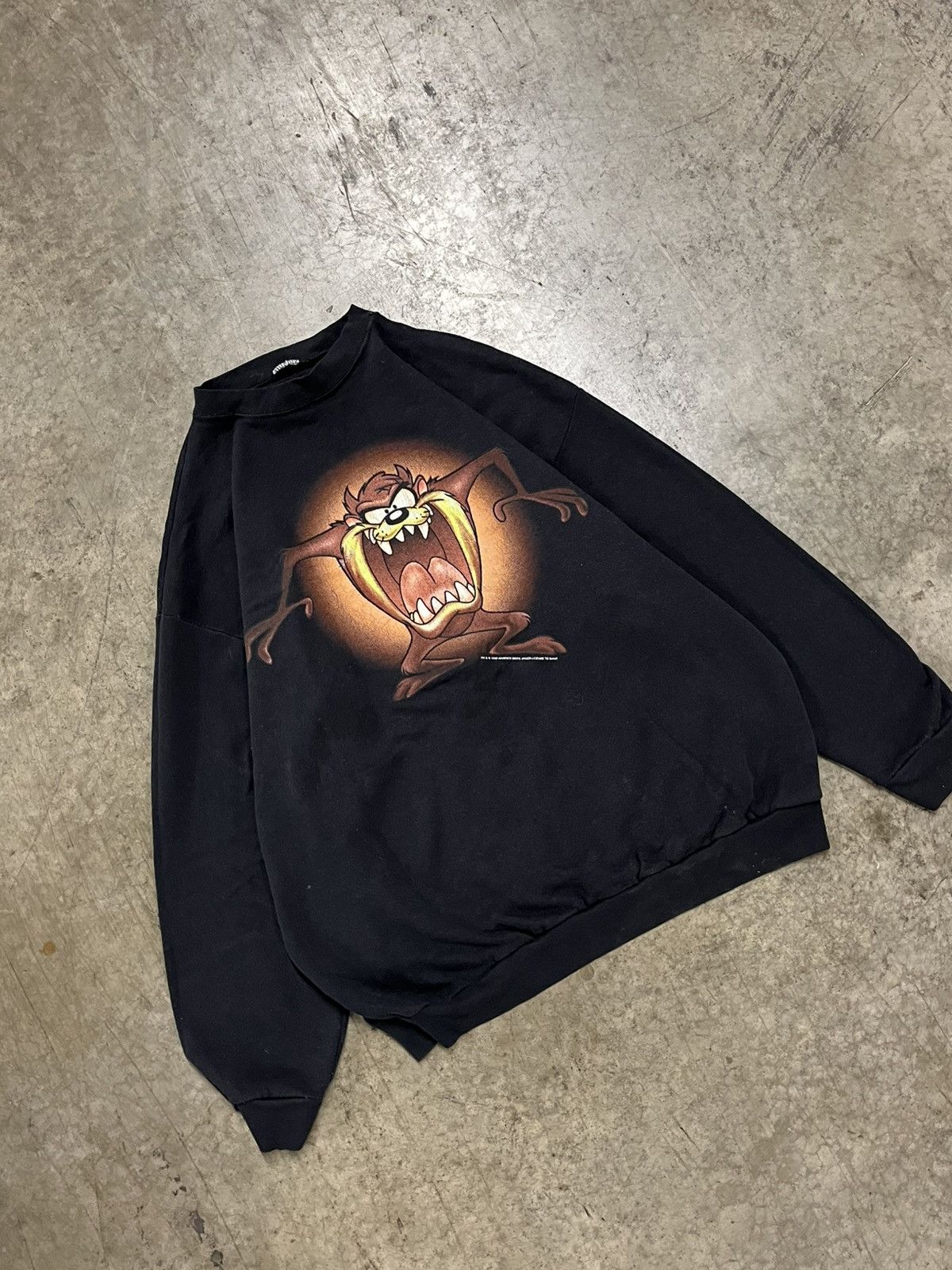 Vintage × Warner Bros Vintage Taz looney tunes 90s sweatshirt cartoon hype rare Size US XL / EU 56 / 4 - 2 Thumbnail