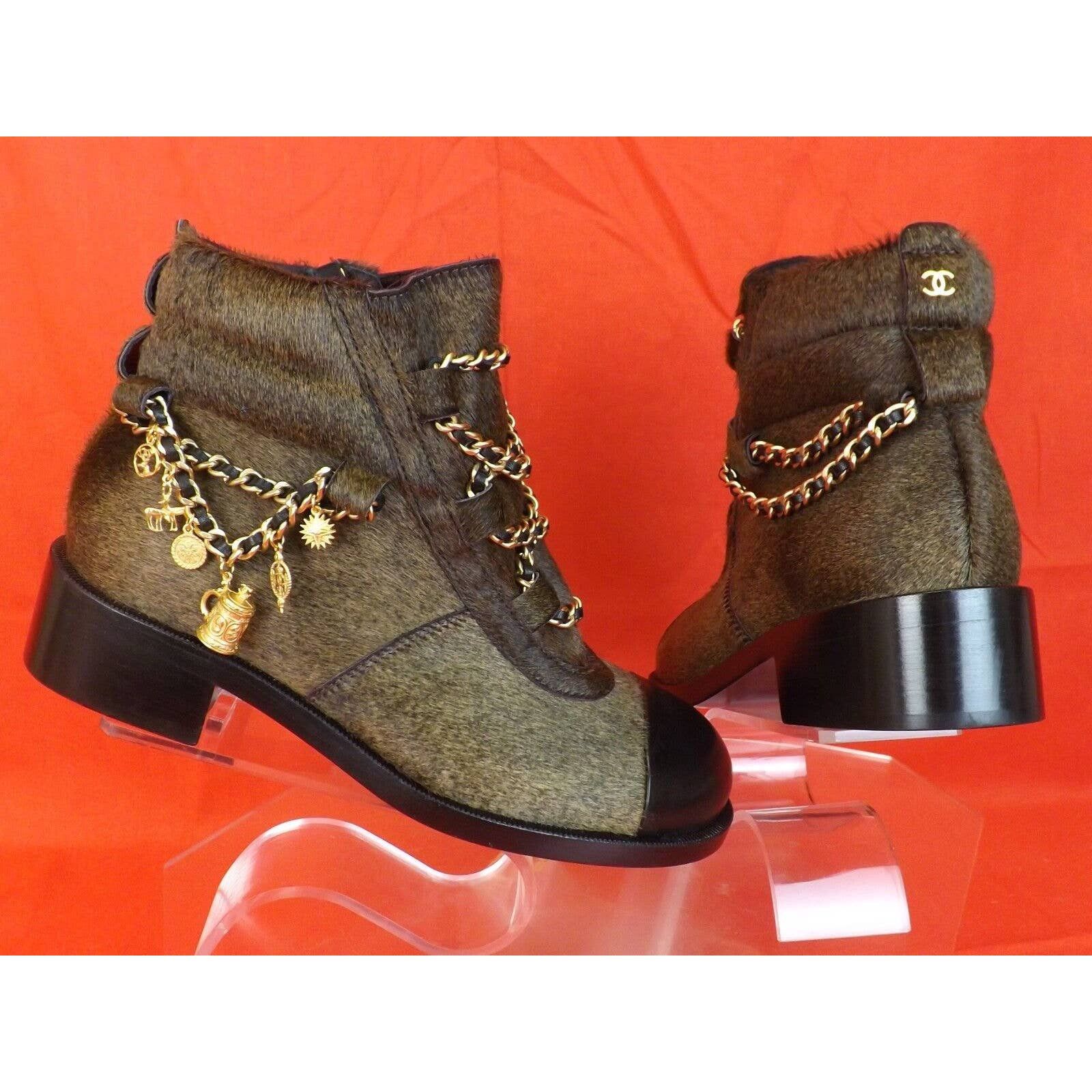 BROWN GOLD CHARMS CHAIN BLACK CAP PONY HAIR ANKLE BOOTS 37.5