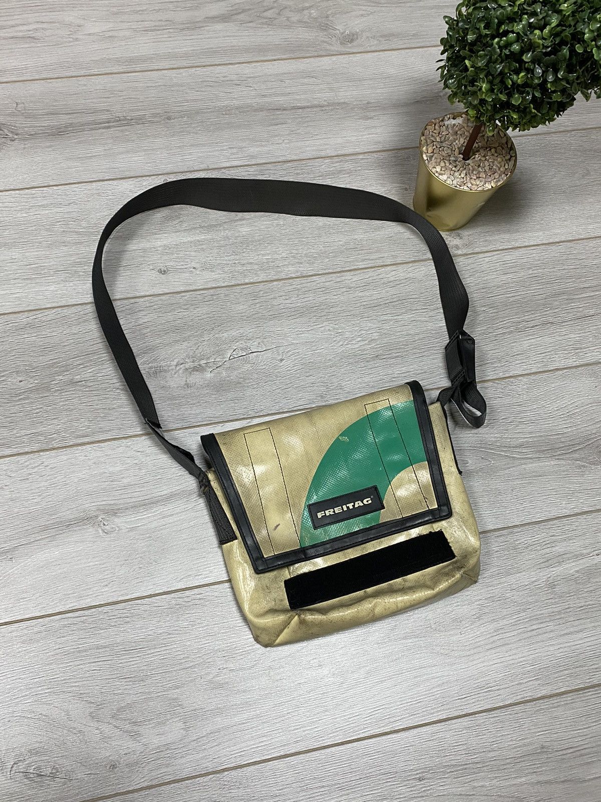 Freitag Freitag🇨🇭X 3 in 1 recycle ♻️ waterproof vintage Zurich bag Size ONE SIZE - 2 Thumbnail