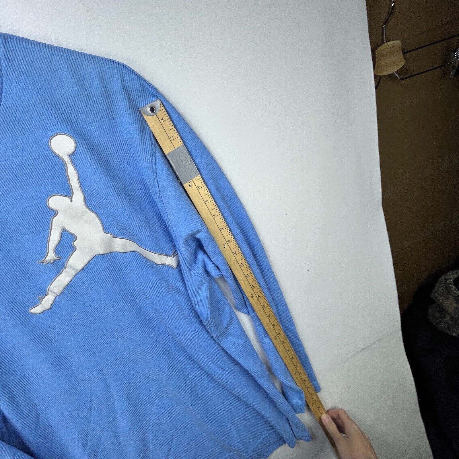 Vintage Vintage Y2K Air Jordan Big Logo Nike Baggy Long Sleeve XL Size US XL / EU 56 / 4 - 8 Thumbnail