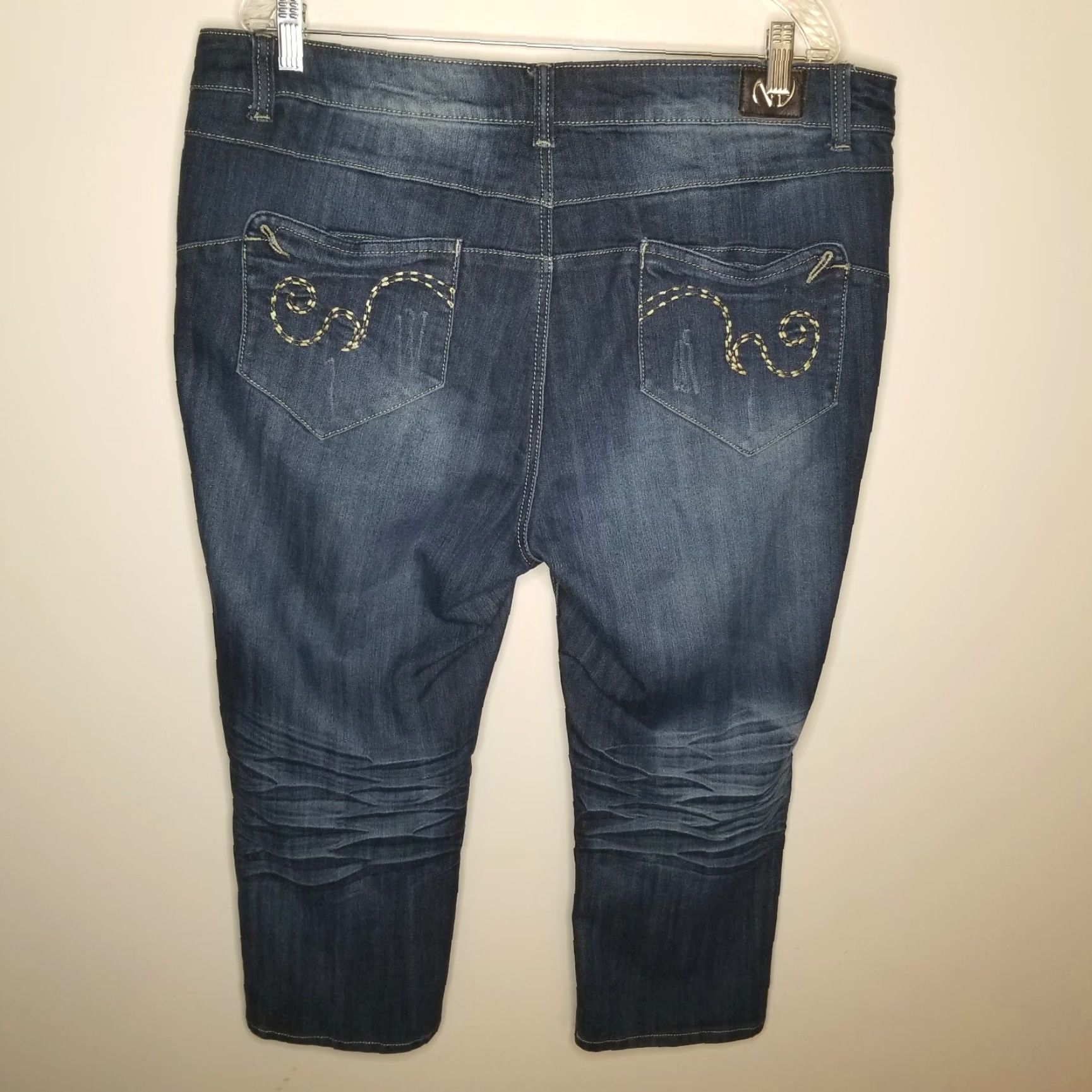 Vintage NV Jeans Womens 18 Plus Size Blue Small Tear Near Pocket Womens Size 40" / US 18 - 5 Thumbnail