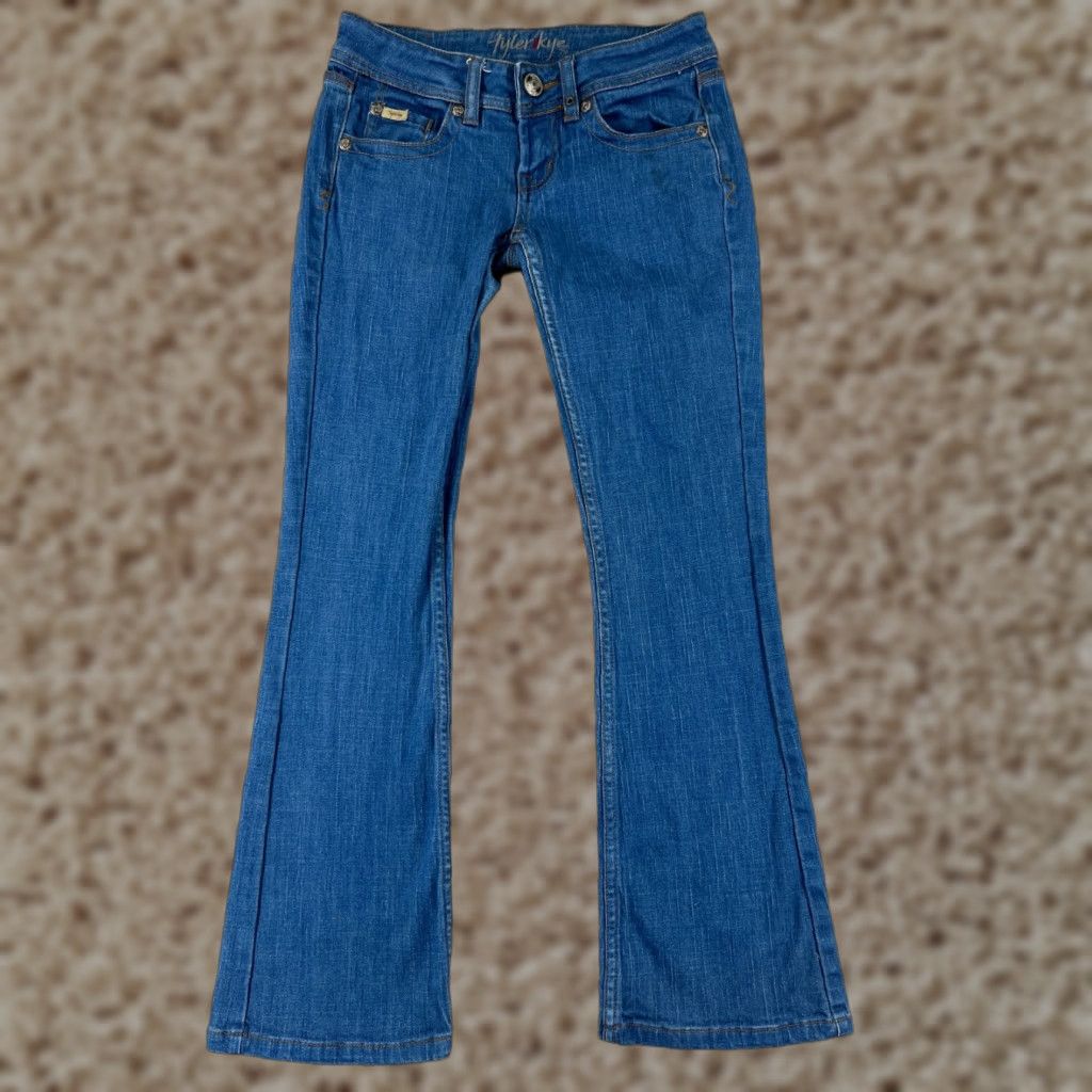 Vintage Vintage Tyler Skye Women’s Flared Denim Jeans 28 Blue Cotton Blend Slimming Stretch 30-inch Inseam Size 28" / US 6 / IT 42 - 1 Thumbnail