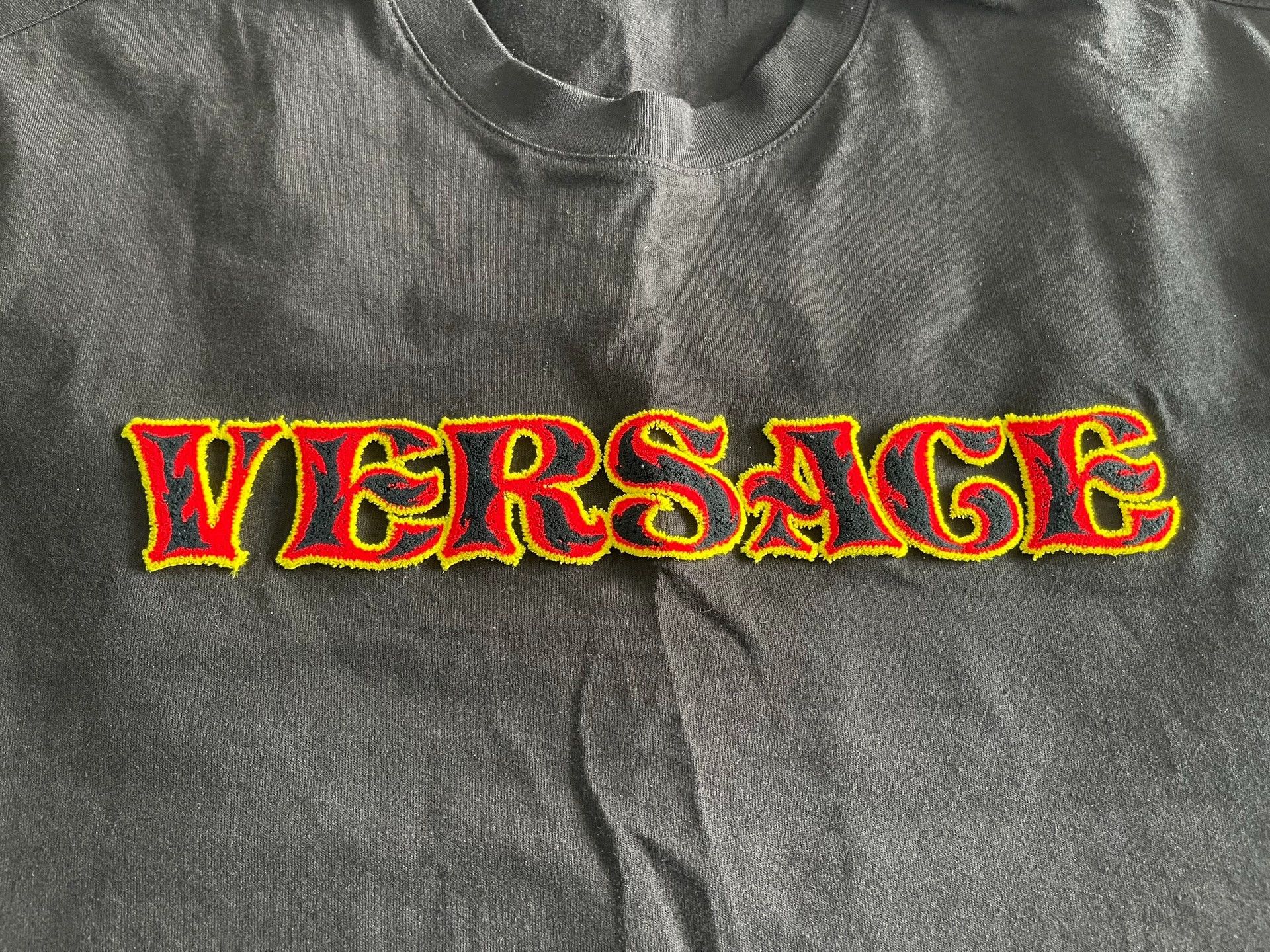 Versace Versace Black 3D Flocked Logo T-Shirt S (Fits L) Size US S / EU 44-46 / 1 - 2 Thumbnail