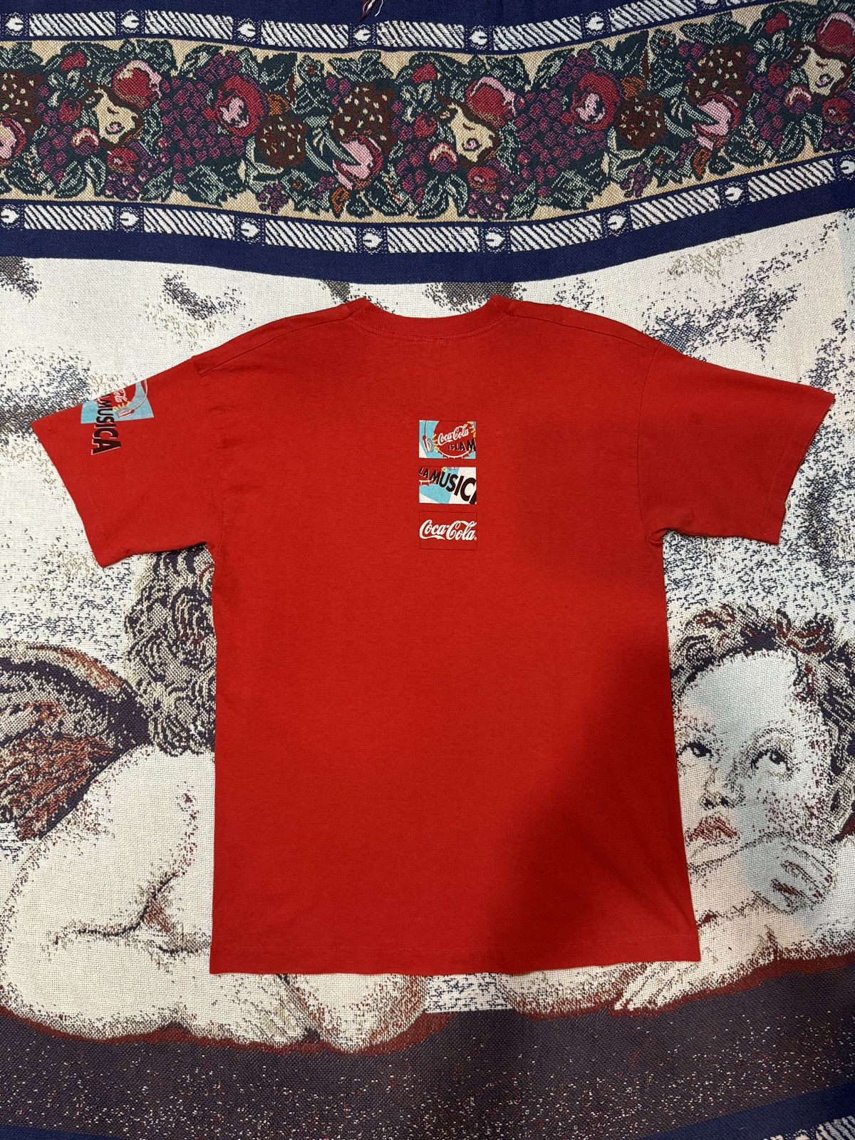 Vintage Vintage 1993 Red “Coca Cola Is The Music” Mexico Art Tee Size US L / EU 52-54 / 3 - 6 Thumbnail
