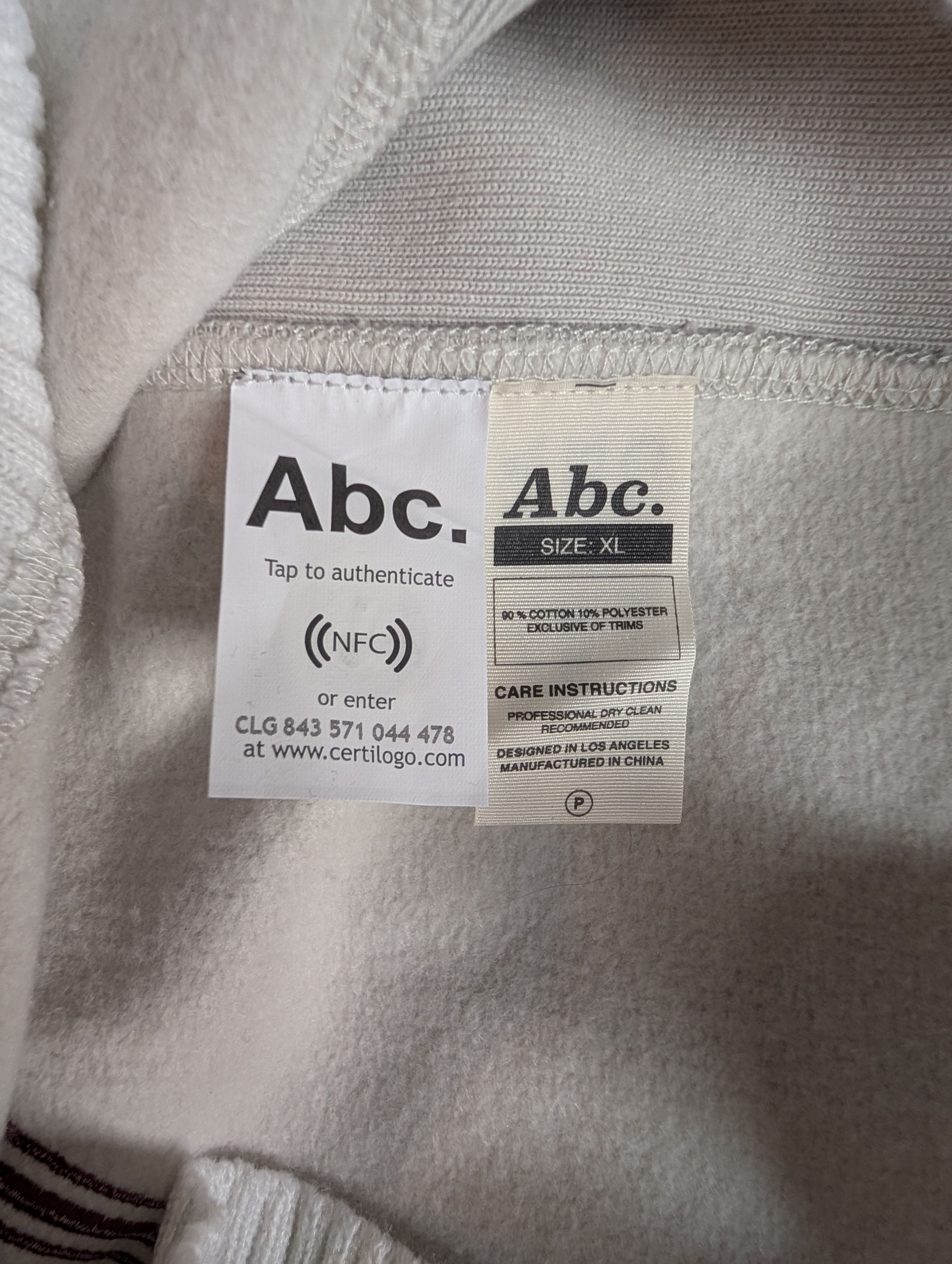 Advisory Board Crystals Advisory Board Crystals Institute of Arts & Sciences Sweater Size US XL / EU 56 / 4 - 6 Thumbnail