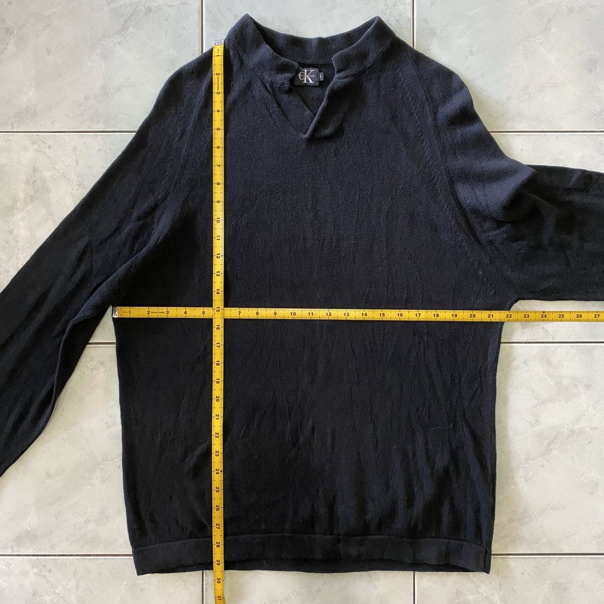 Calvin Klein Calvin Klein Long Sleeve V Neck Minimalist Knit Sweater Size US L / EU 52-54 / 3 - 16 Thumbnail