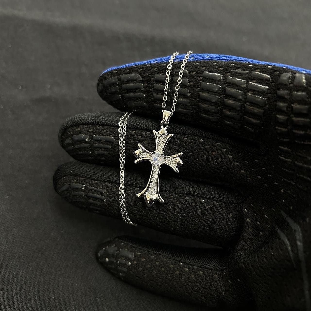 Japanese Brand × Vintage Y2K 2000s Chrome Silver Cross Studded Rapper Hip Hop Chain Size ONE SIZE - 1 Thumbnail