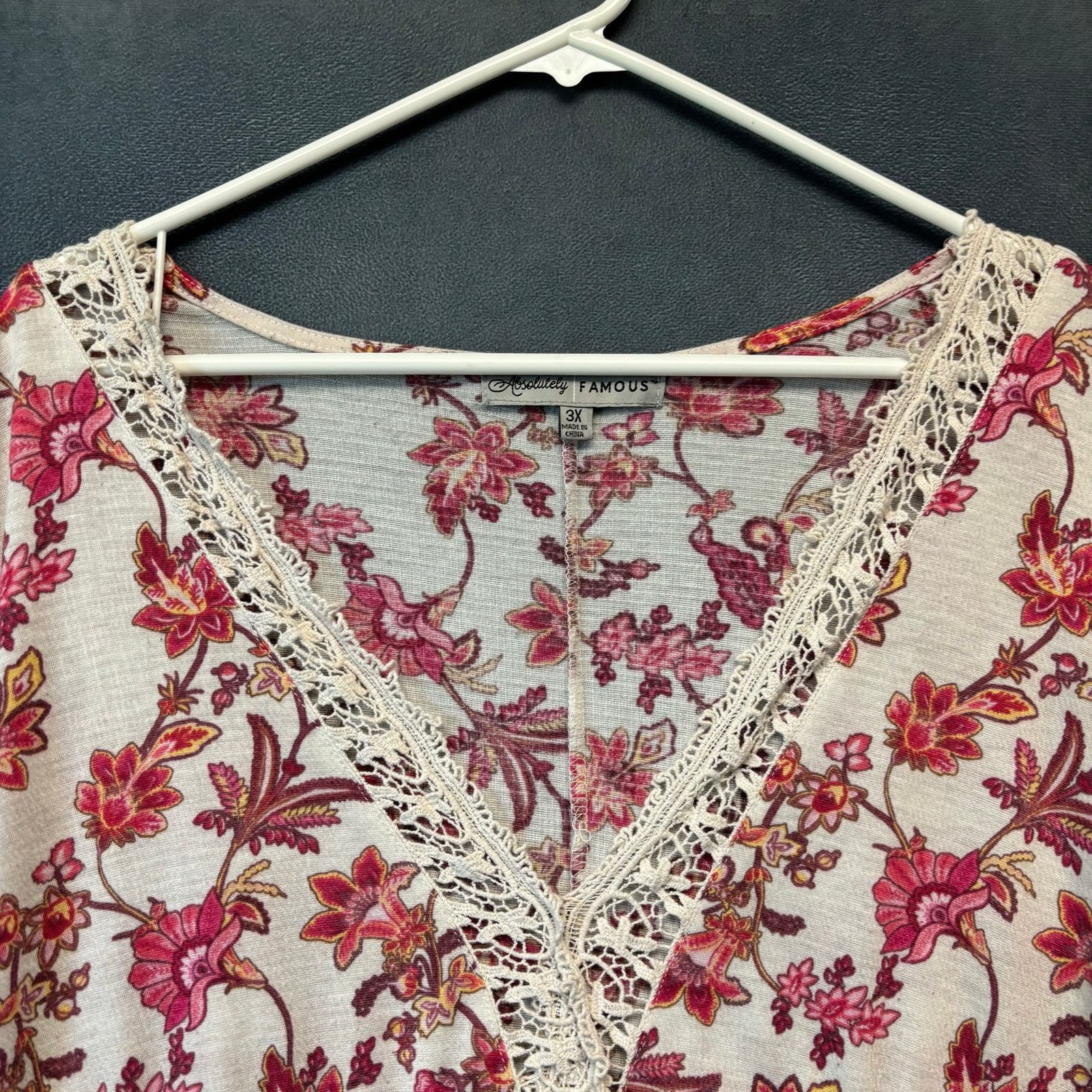 Other Absolutely Famous Crochet Lace Blouse 3X Floral Cottagecore Size 3XL / US 20-22 - 7 Thumbnail