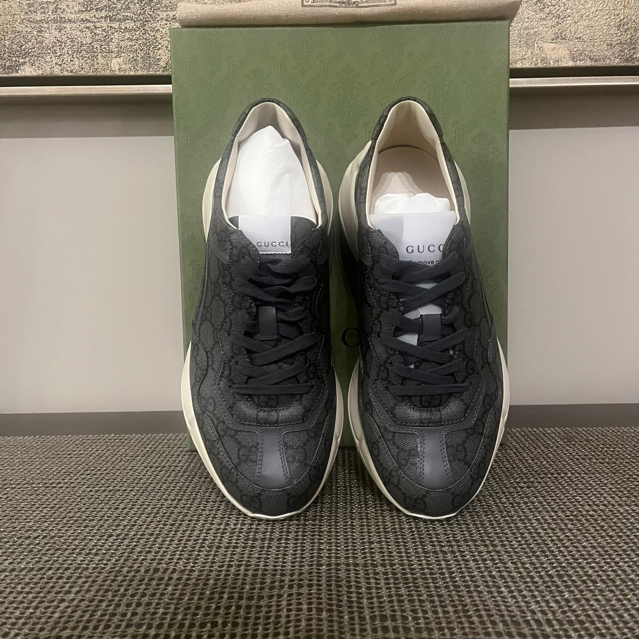 Gucci o1rshd1 Rython GG Monogram Sneaker in Grey/Black Size US 9 / EU 42 - 5 Thumbnail