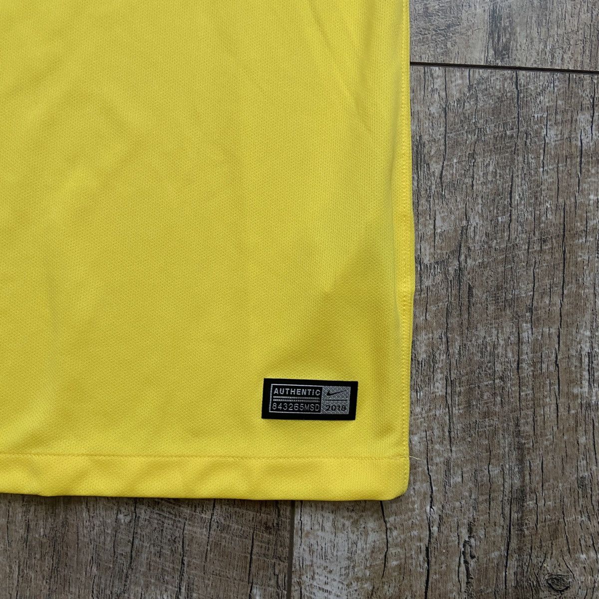 Nike 2018/19 Nike Chelsea FC Away Soccer Shirt/Jersey Size US M / EU 48-50 / 2 - 5 Thumbnail
