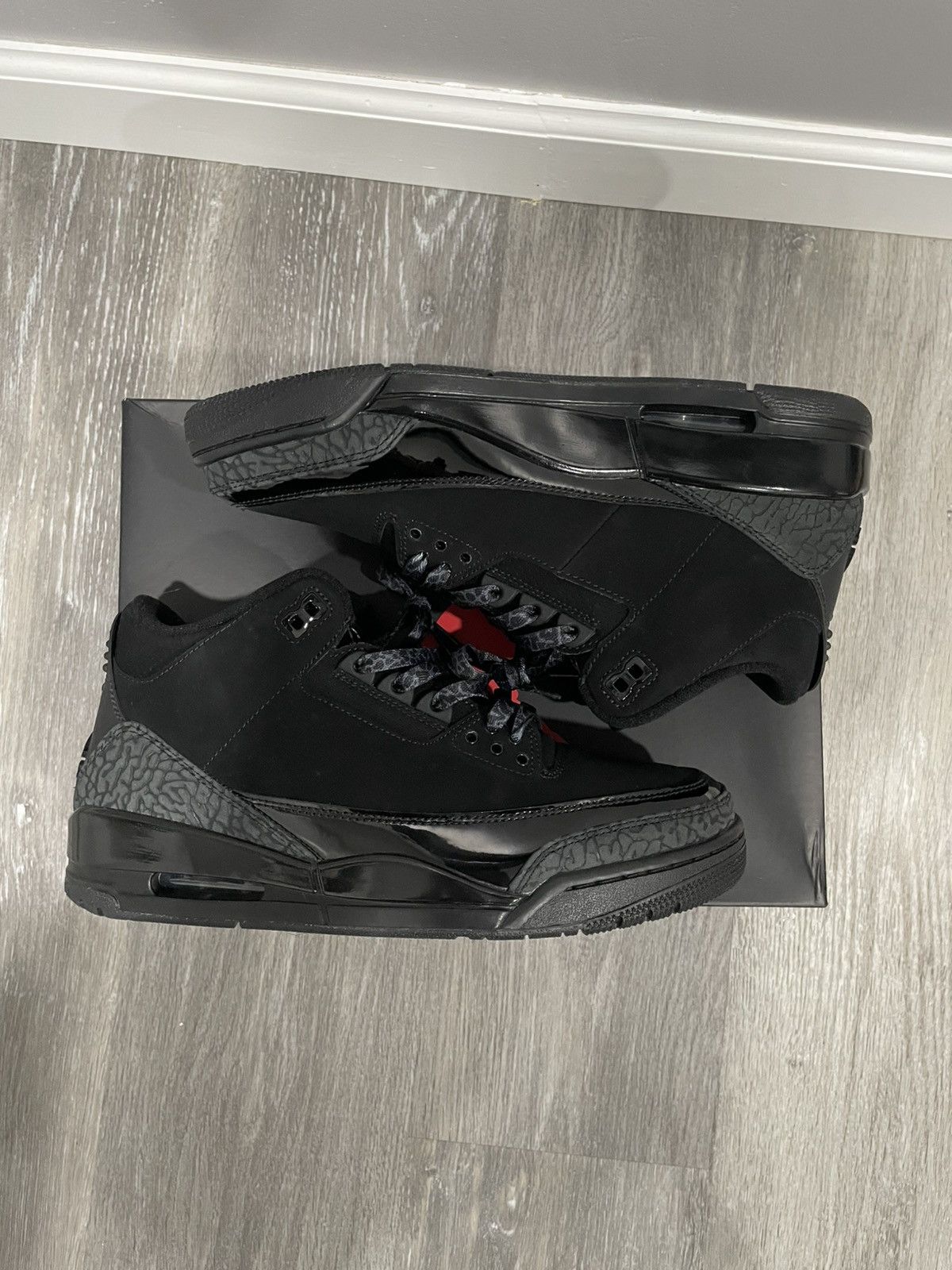 Jordan Brand Air Jordan 3 ‘Black Cat’ 2025 Size US 9.5 / EU 42-43 - 3 Thumbnail
