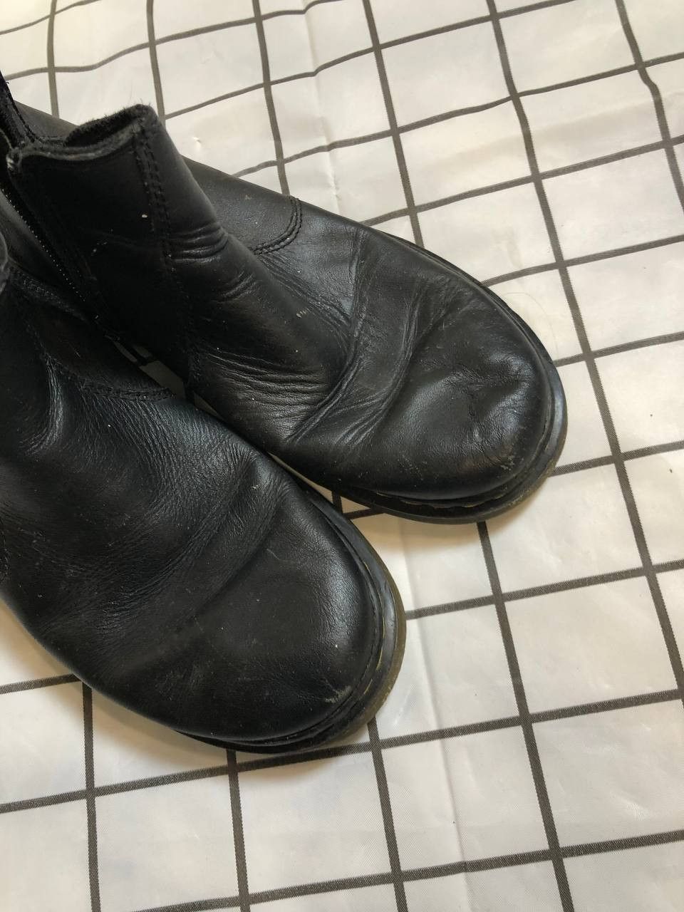 Dr. Martens Dr Martens Black Leather Zip Up Ankle Boots Size US 4 / IT 34 - 2 Thumbnail