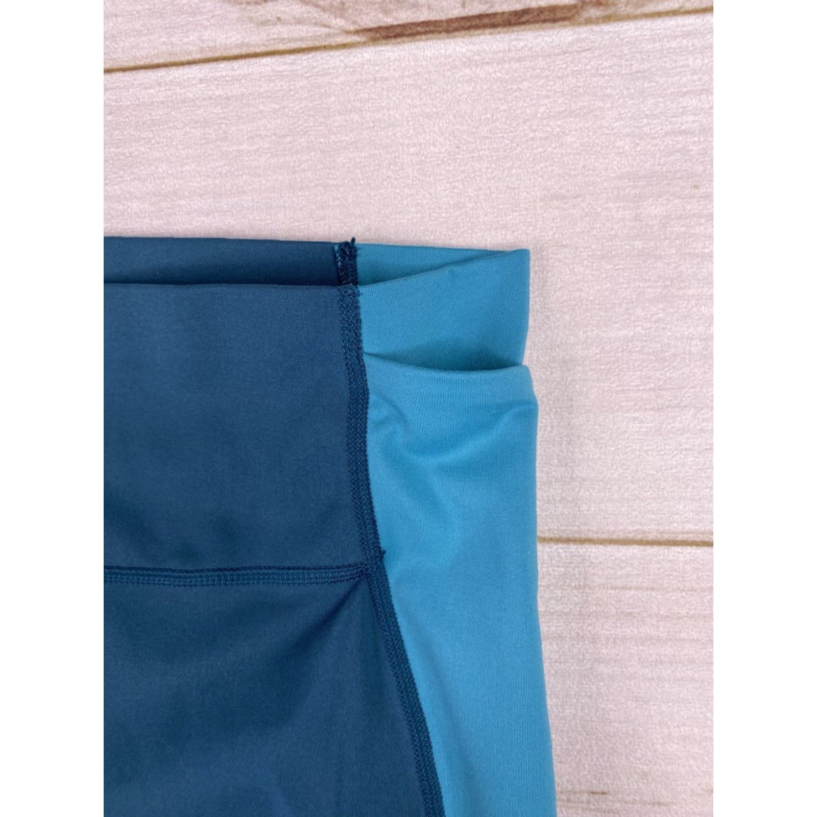 Vintage All in Motion Womens Leggings L Blue High Rise Blue Athleisure Pockets Gym Size 36" / US 14 / IT 50 - 2 Thumbnail