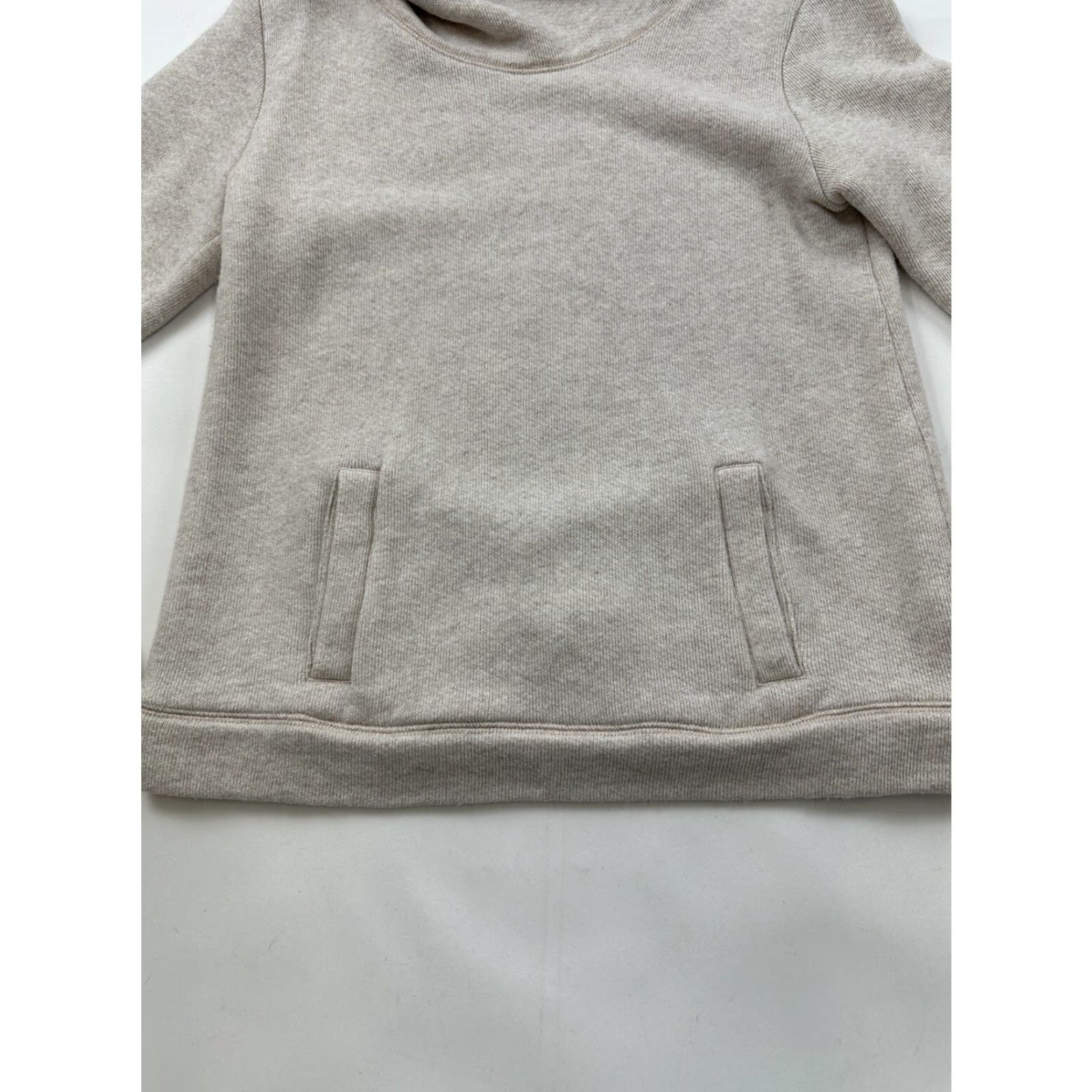 J.Crew J.Crew Sweater Shirt Funnelneck Pullover Wool Blend Womens Small Beige Pockets Size S / US 4 / IT 40 - 2 Thumbnail