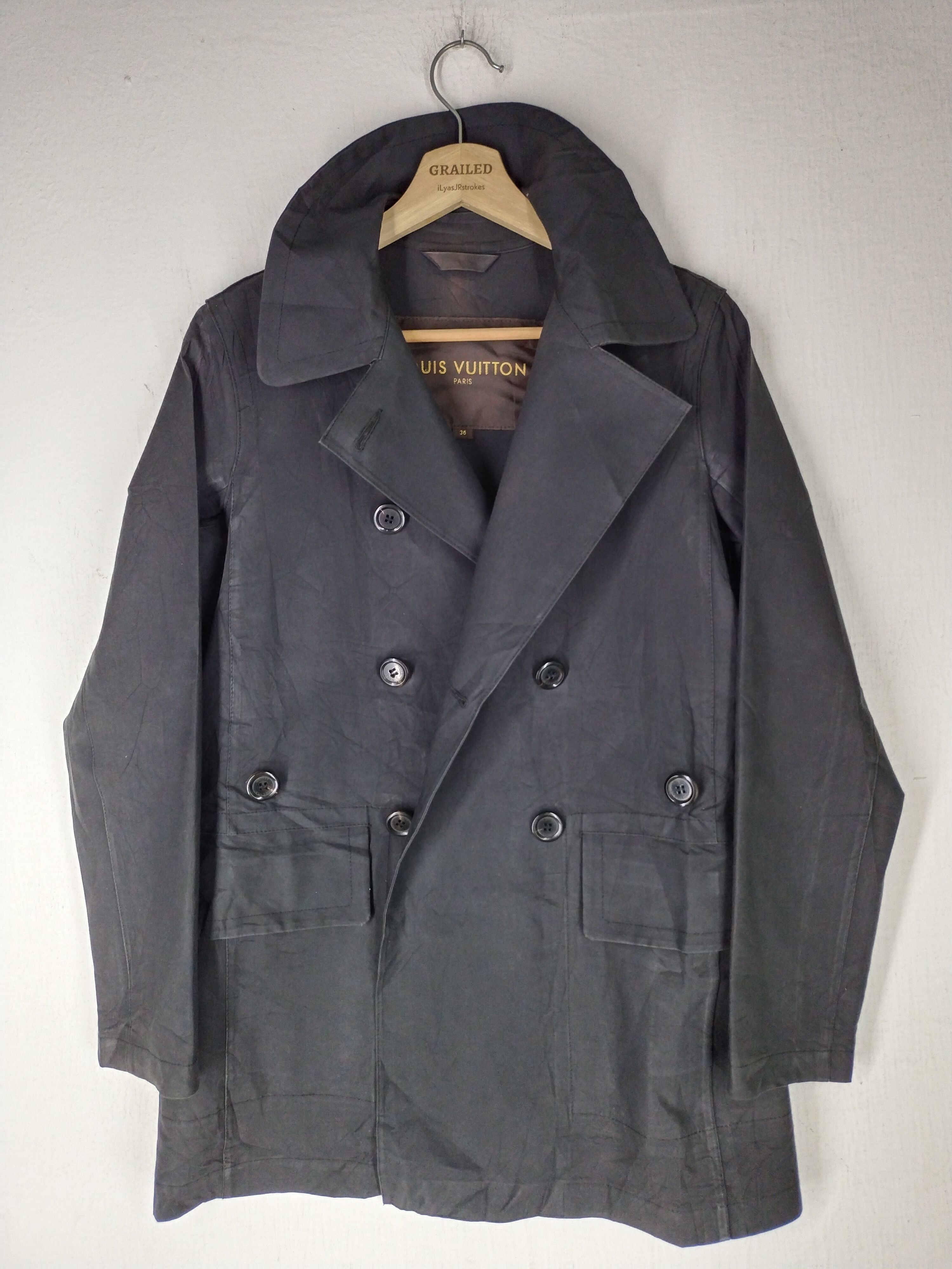 Louis Vuitton A/W 02 Louis Vuitton Mackintosh Trench Coat Ladies Rare Size S / US 4 / IT 40 - 7 Thumbnail