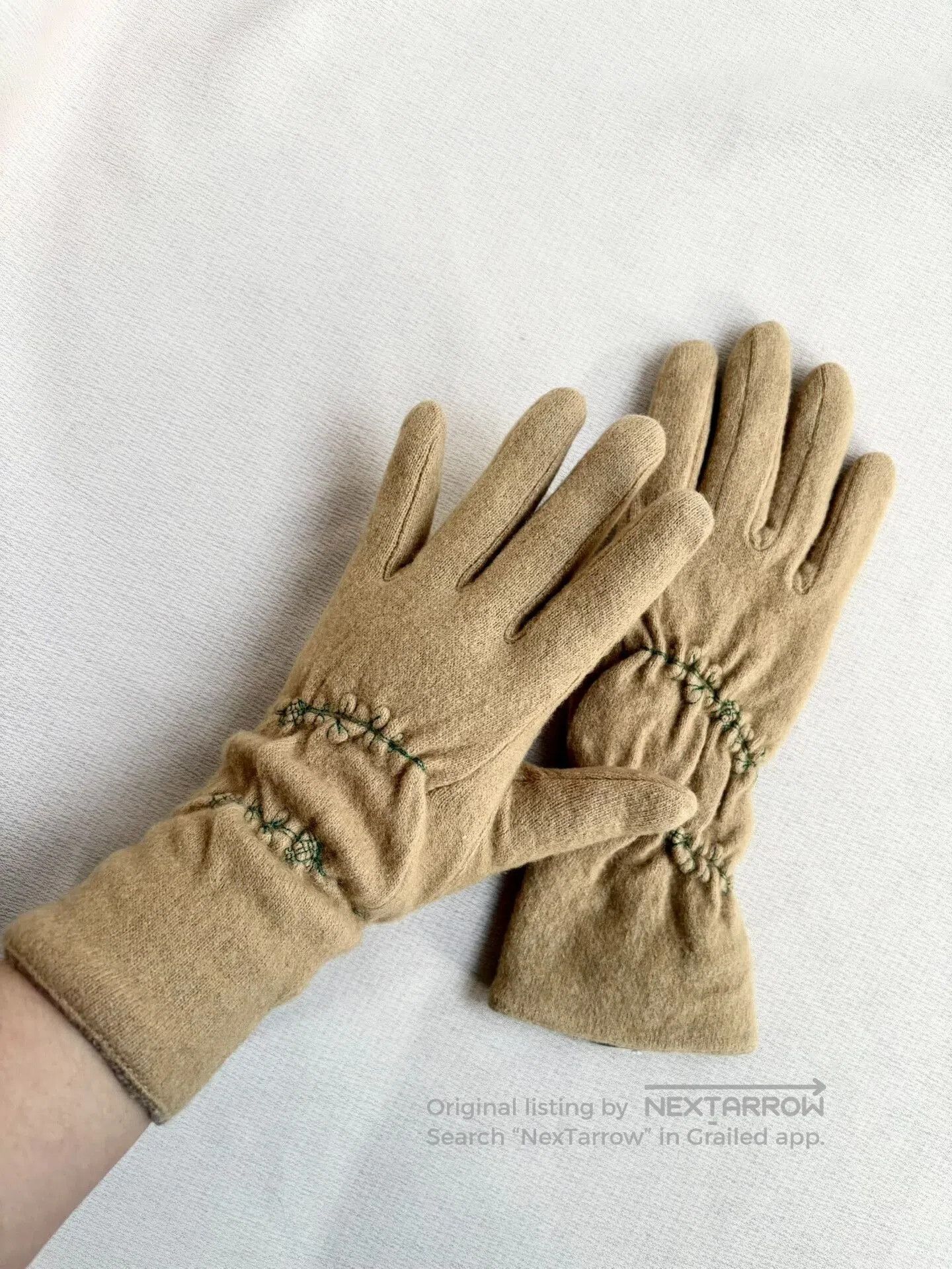 Vivienne Westwood Vivienne Westwood Vintage Saturn Leaf Gloves. Size ONE SIZE - 5 Thumbnail