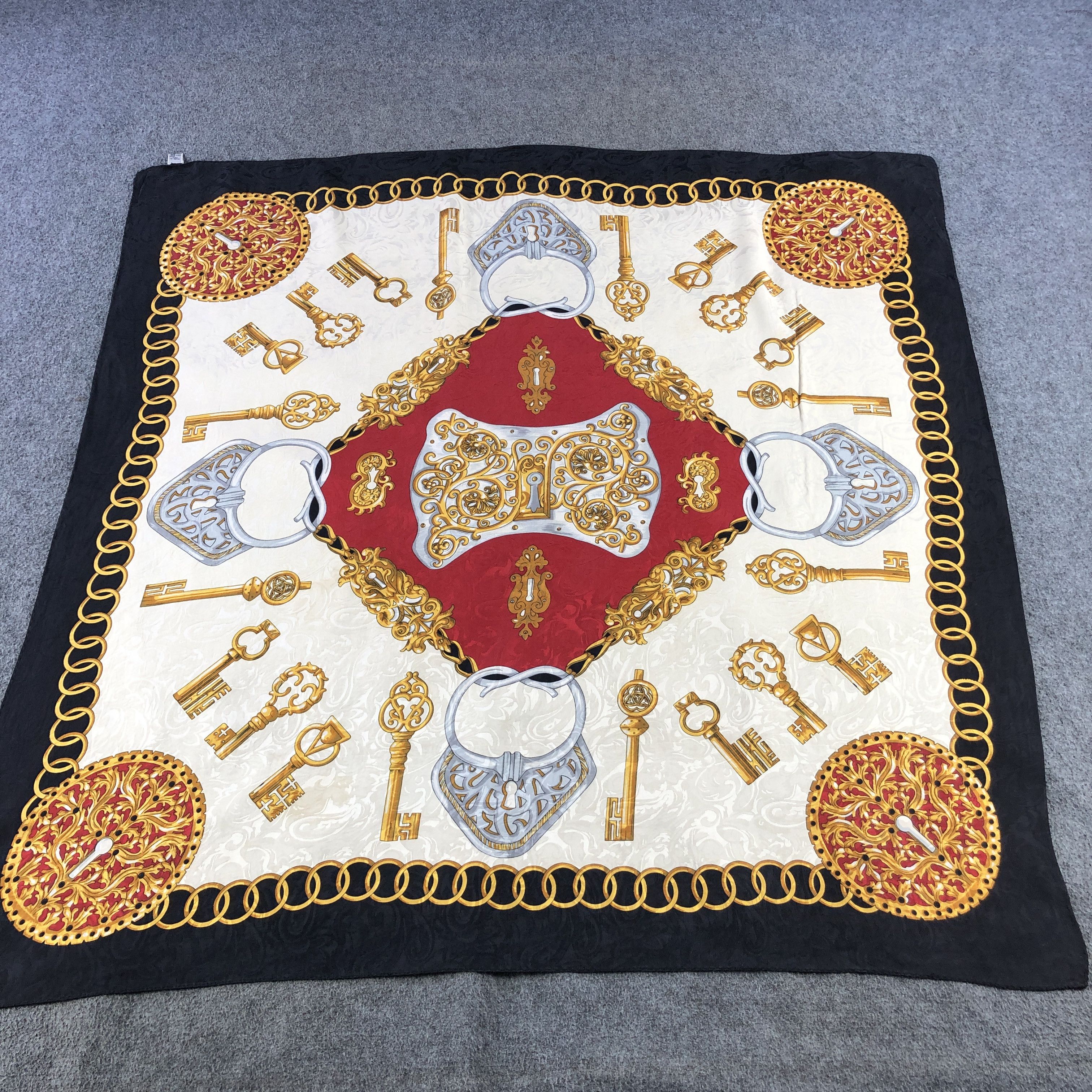 Japanese Brand Vintage Luxury Baroque Design Silk Scarf M1201 Size ONE SIZE - 2 Thumbnail