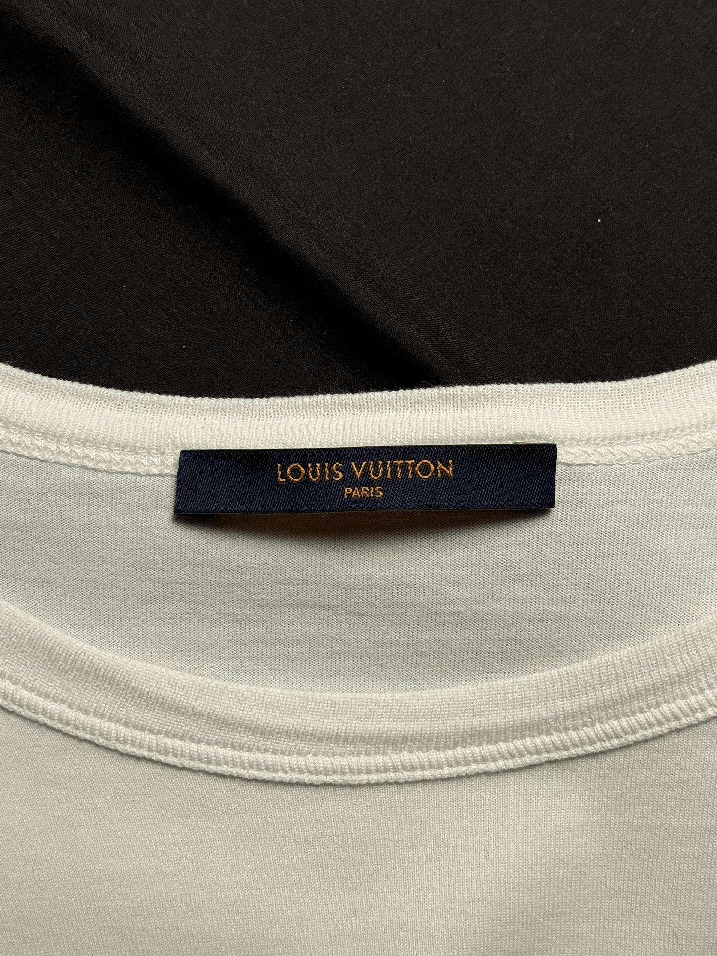 Louis Vuitton Louis Vuitton "Peace & Love" white t-shirt Size US L / EU 52-54 / 3 - 3 Thumbnail