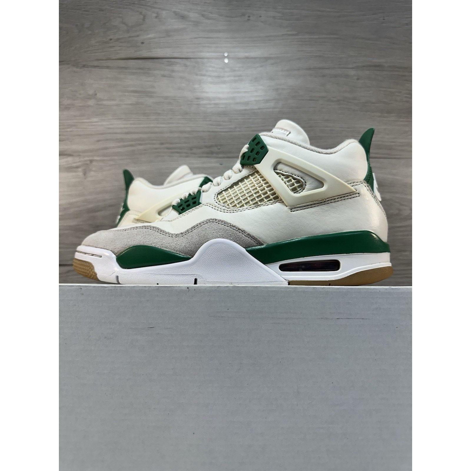 Jordan Brand Jordan 4 Retro SP x Nike SB Pine Green - Size 8 Size US 8 / EU 41 - 1 Thumbnail