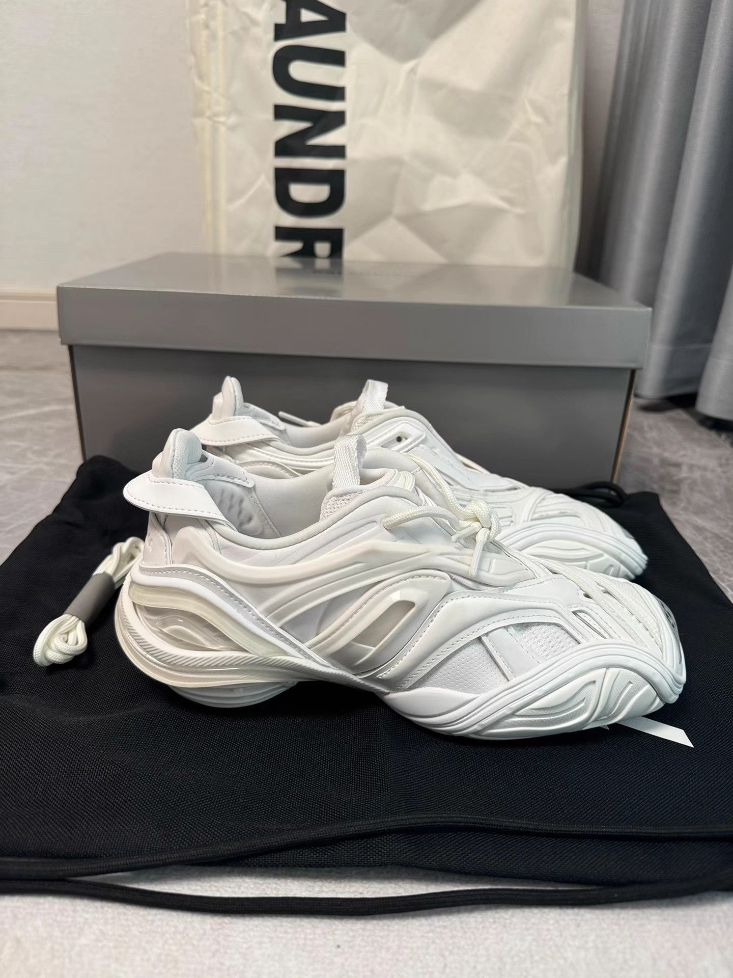 Balenciaga Balenciaga Tyrex Sneakers K6 Size US 7 / IT 37 - 3 Thumbnail