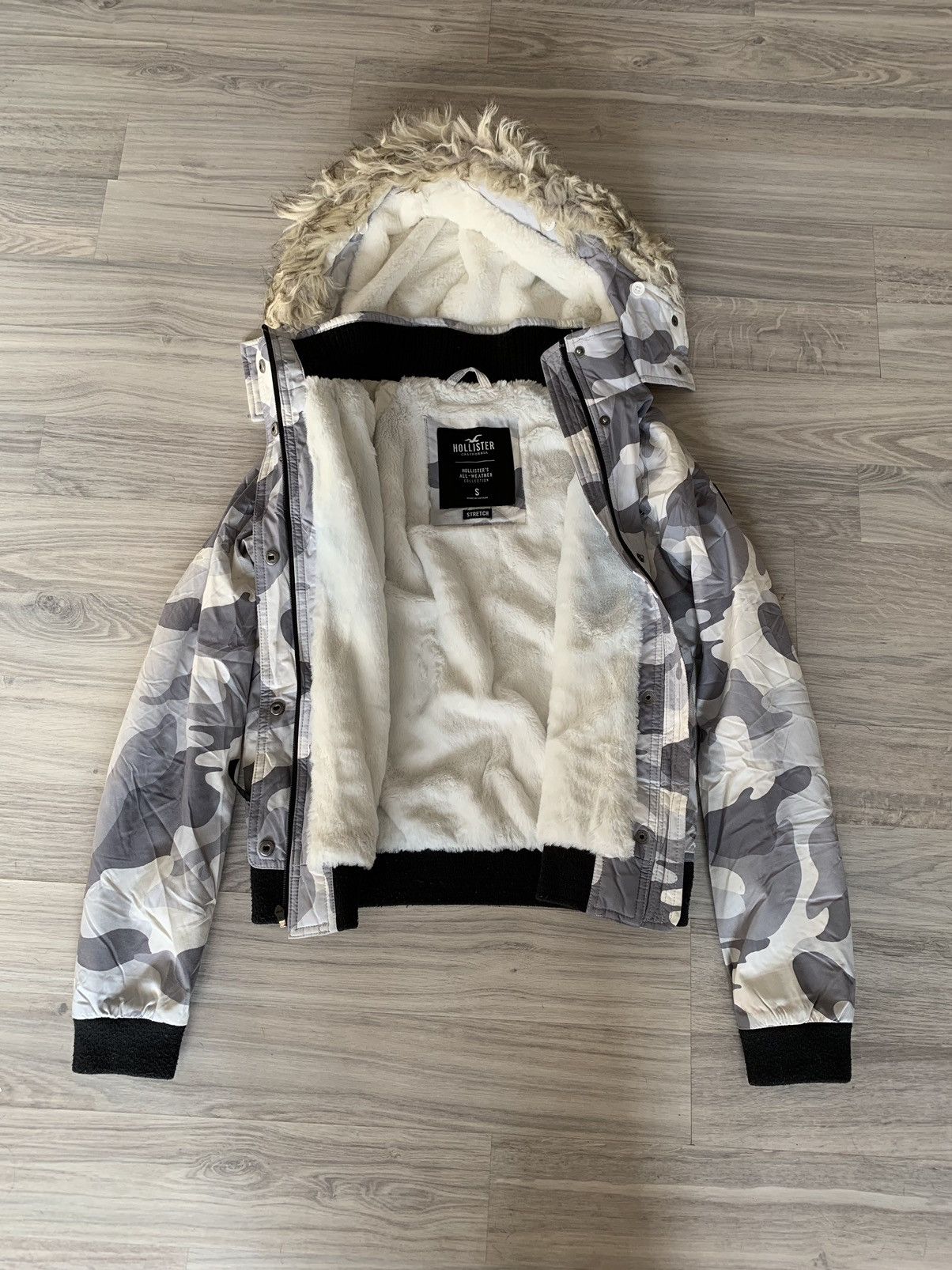 Hollister Hollister wmns Y2K faux fur jacket LGB Goa styled Size US S / EU 44-46 / 1 - 6 Thumbnail