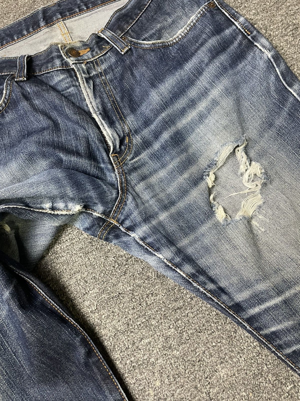 Edwin × Vintage Vintage EDWIN 404 Ripped Straight Cut Jeans (92) Size US 34 / EU 50 - 8 Thumbnail