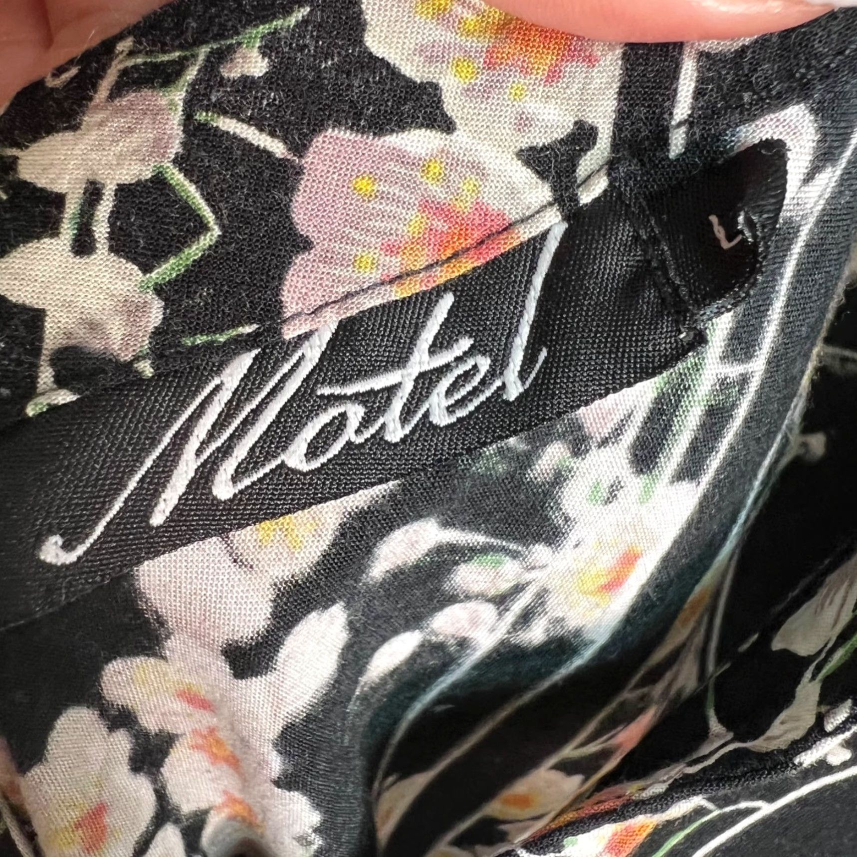 Vintage Motel Dress Shiny Floral V-Neck Short Sleeve Mini - Adult Womens Large Black - Party/Cocktail, 100% Viscose, Summer/Spring, Regular Size 36" / US 14 / IT 50 - 3 Thumbnail