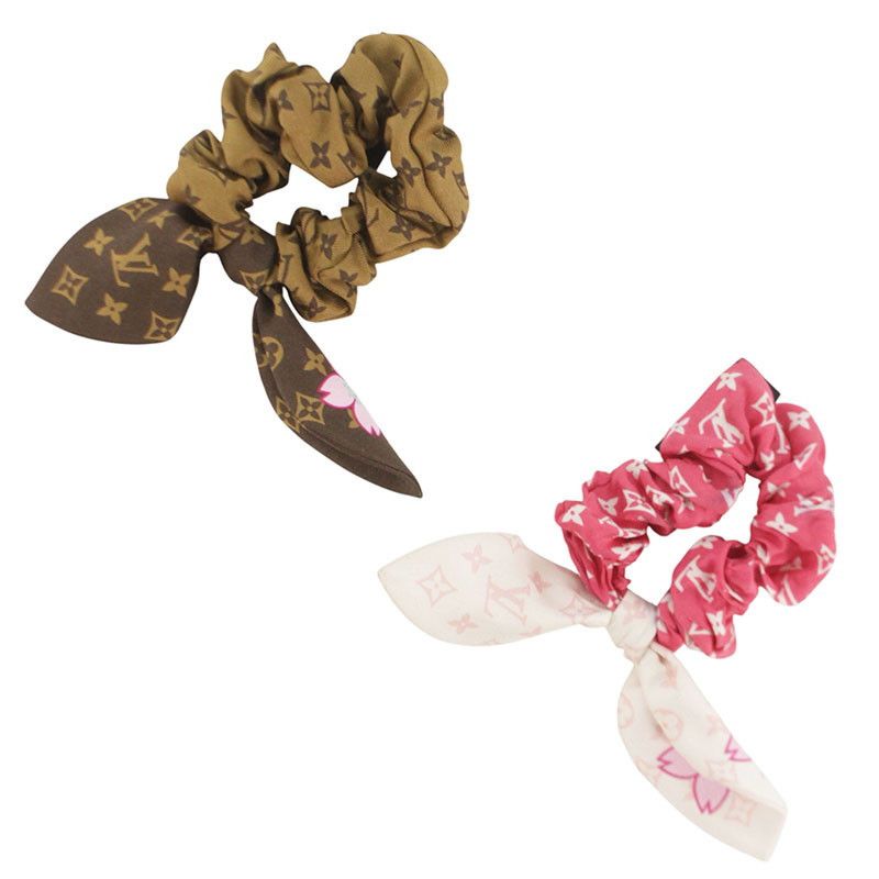 Louis Vuitton Louis Vuitton x MURAKAMITAKASHI M Cherry Blossom Monogram Scrunchie Size ONE SIZE - 1 Thumbnail