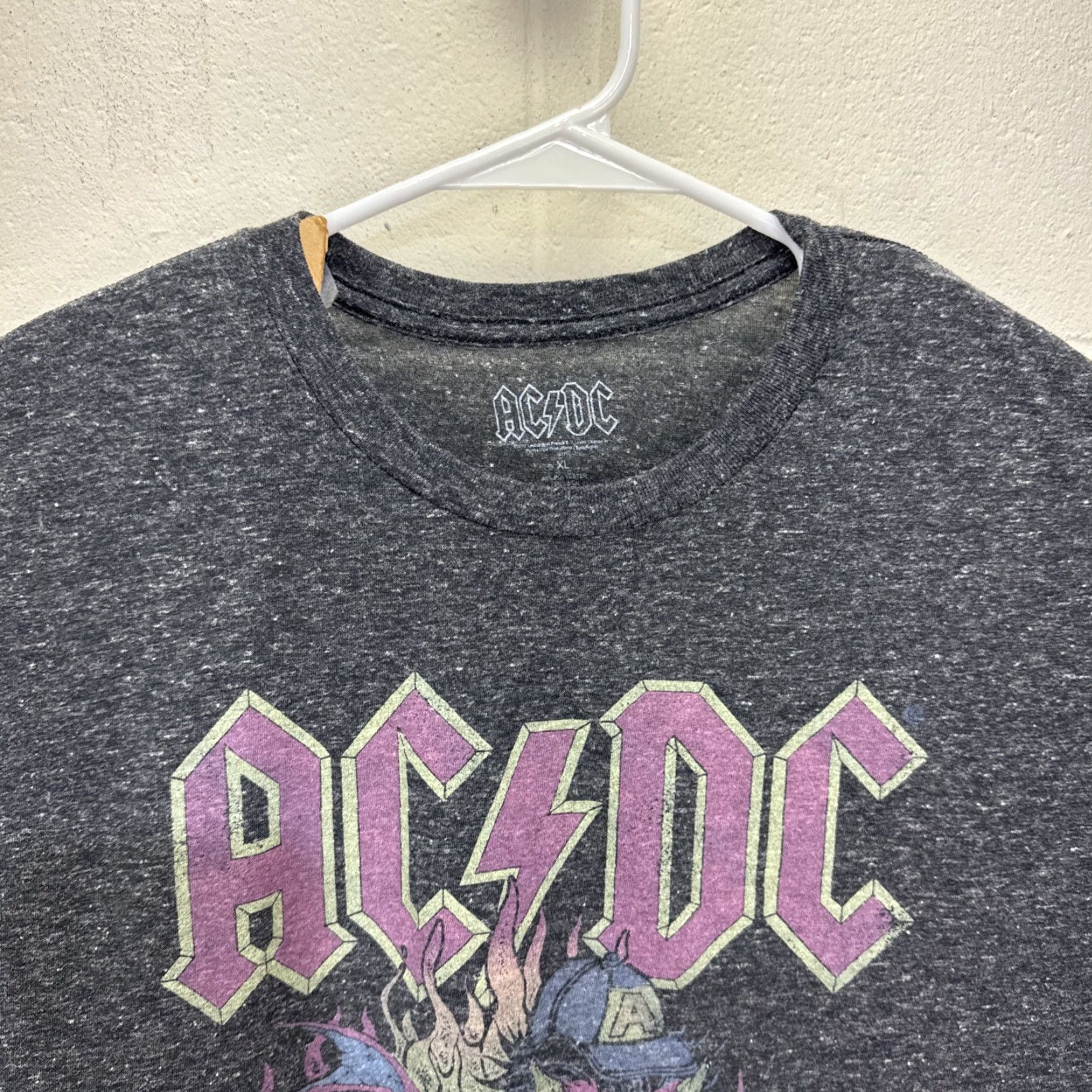 Vintage AC/DC Shirt Men XL Black Graphic Tee 90s Band Rock Devil Vintage Style T-Shirt Size US XL / EU 56 / 4 - 4 Thumbnail