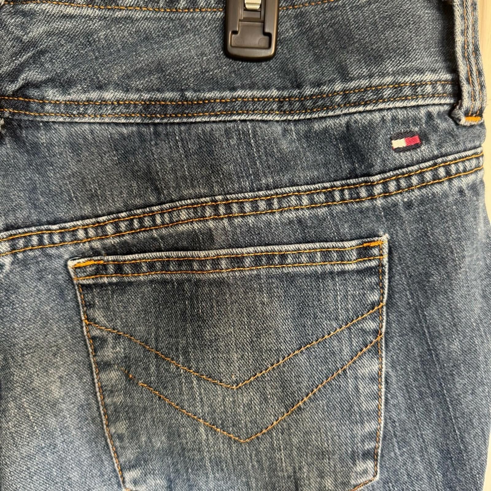 Tommy Hilfiger VTG Tommy Hilfiger 18 Denim with Red and Gold Accents- 2005 Size 40" / US 18 - 3 Thumbnail