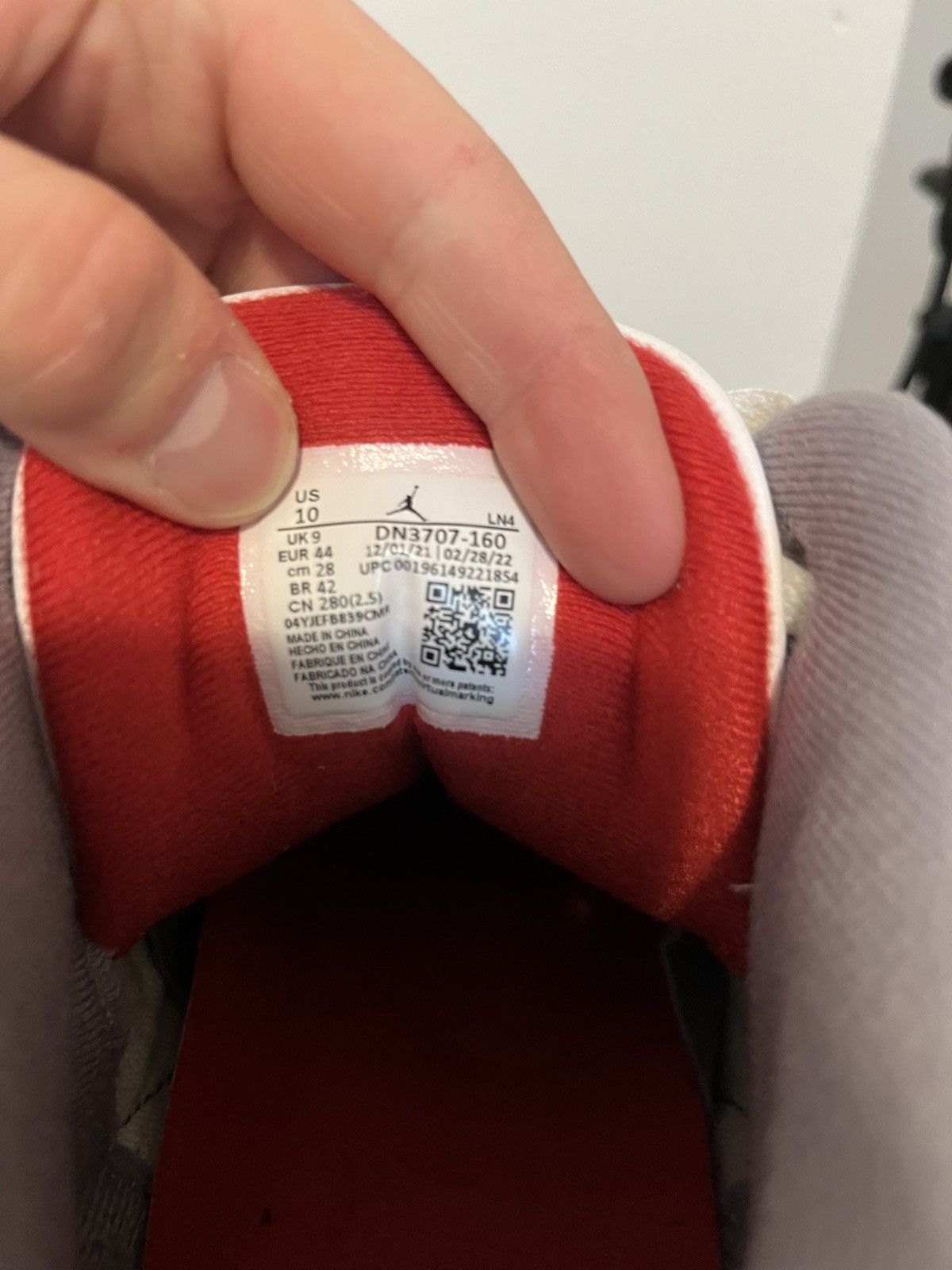 Jordan Brand Jordan 3 Retro Fire Red (2022) Size US 10 / EU 43 - 8 Thumbnail