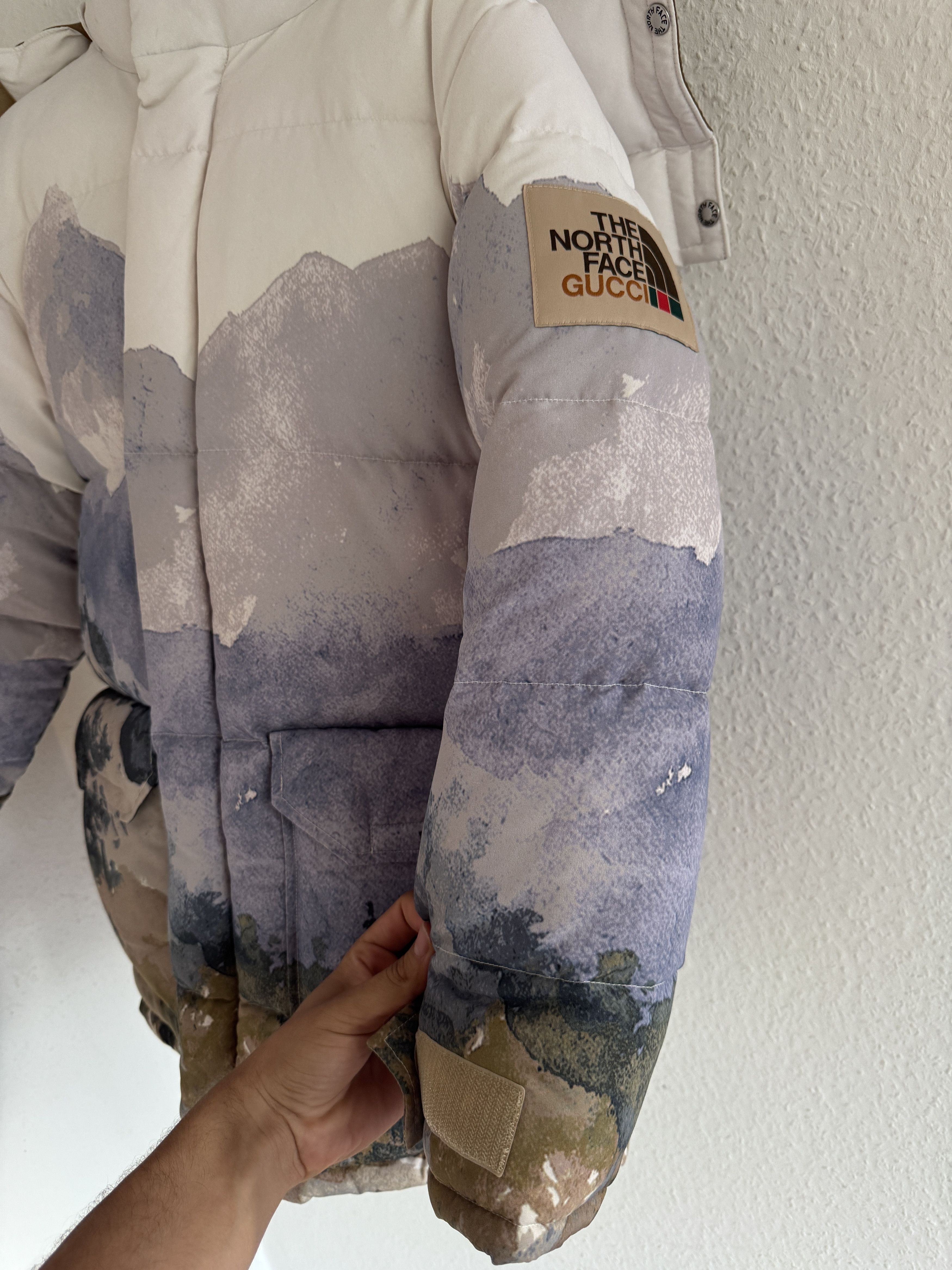 Gucci × The North Face Gucci x North Face Mountain Print Puffer Size US XS / EU 42 / 0 - 4 Thumbnail