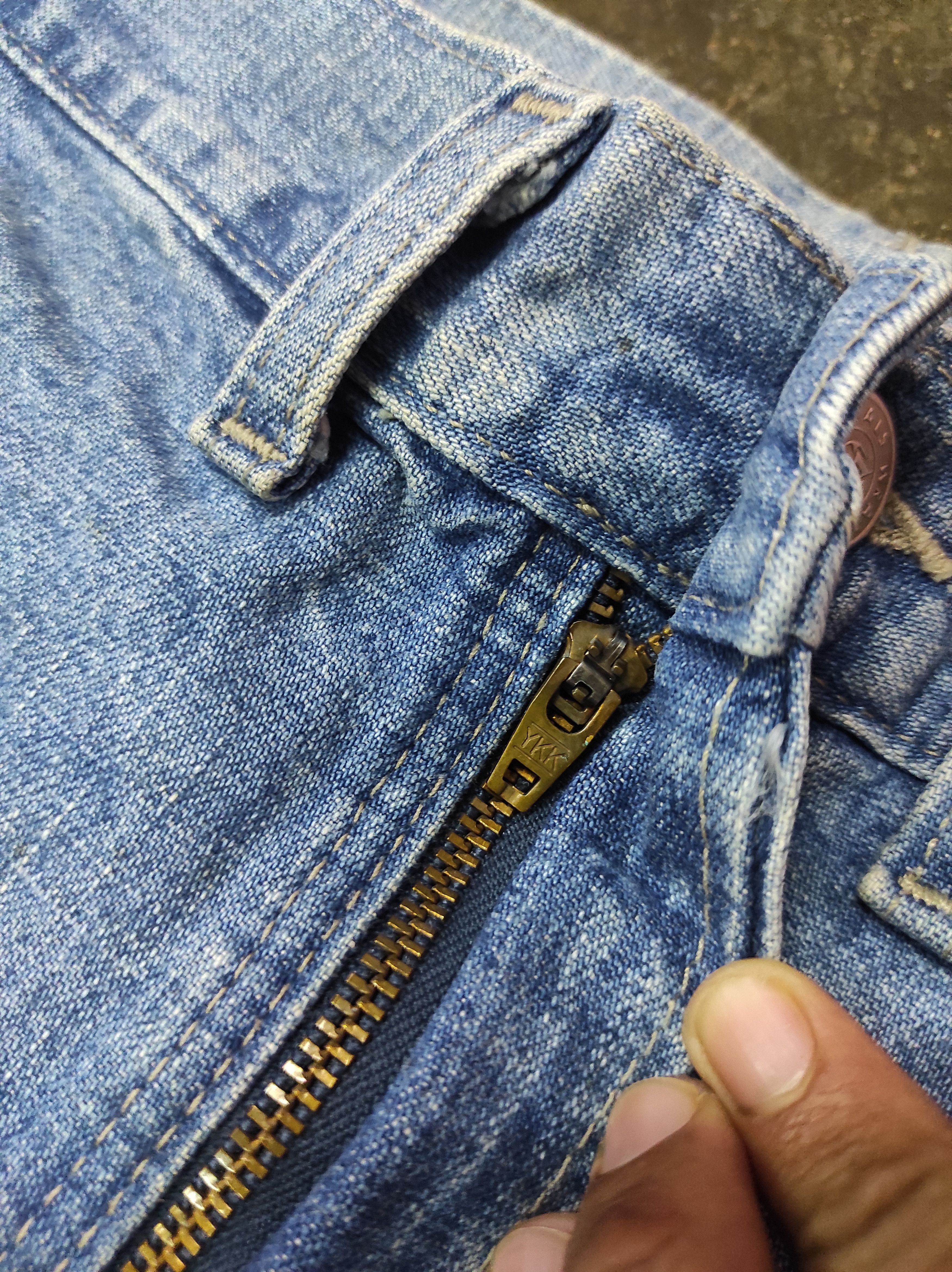 Vintage × Wrangler WRANGLER HERO VTG DENIM BAGGY SHORT PANTS Size US 44 / EU 60 - 10 Thumbnail
