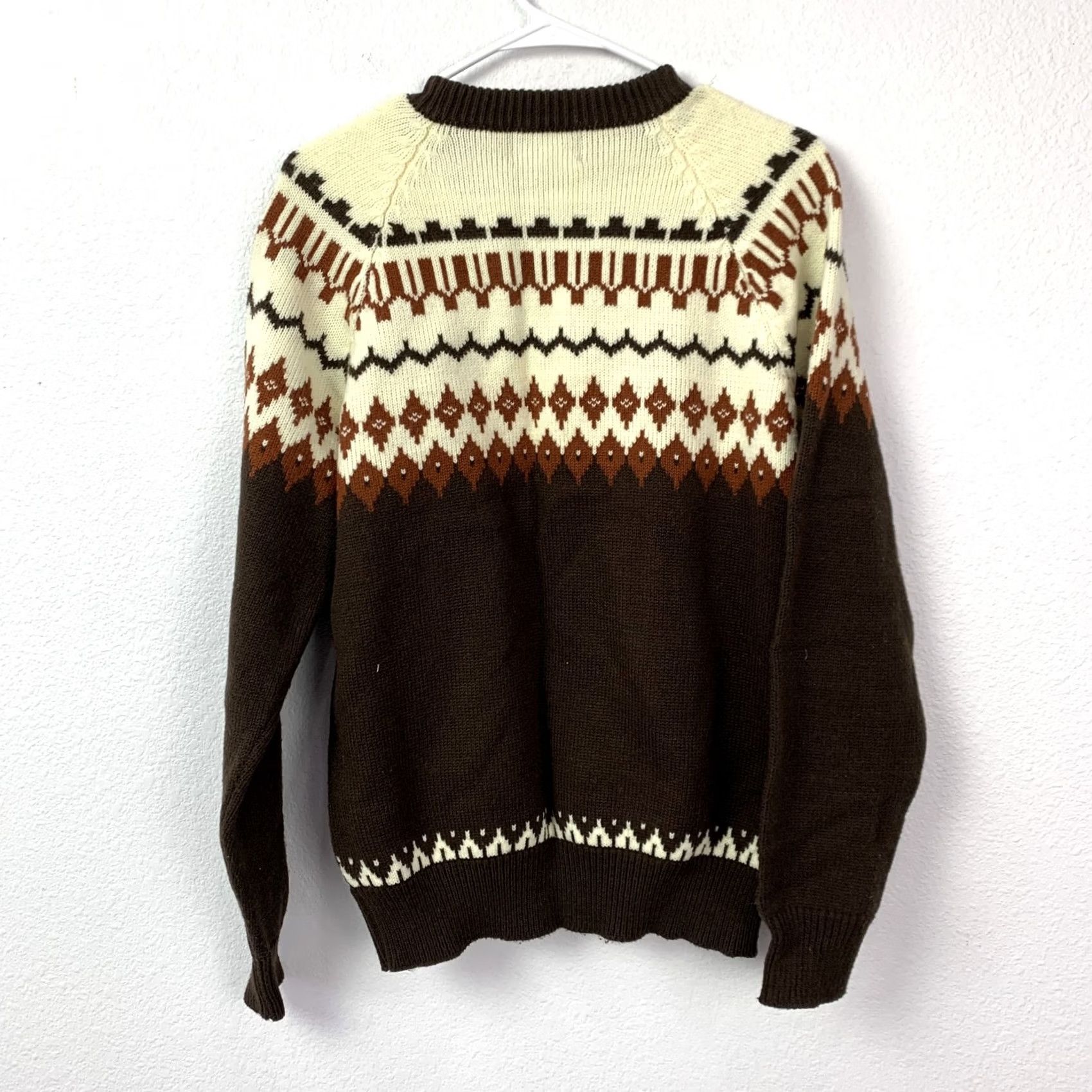 Vintage VINTAGE CAREER CLUB Men's Large Brown Cream Rust Fair Isle Knit Sweater Acrylic Size US L / EU 52-54 / 3 - 7 Thumbnail