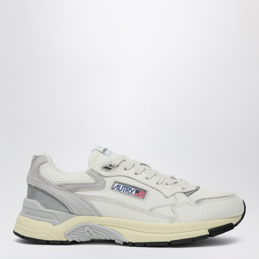 o1d2blof0725 Low-Top Sneakers in White/Gray