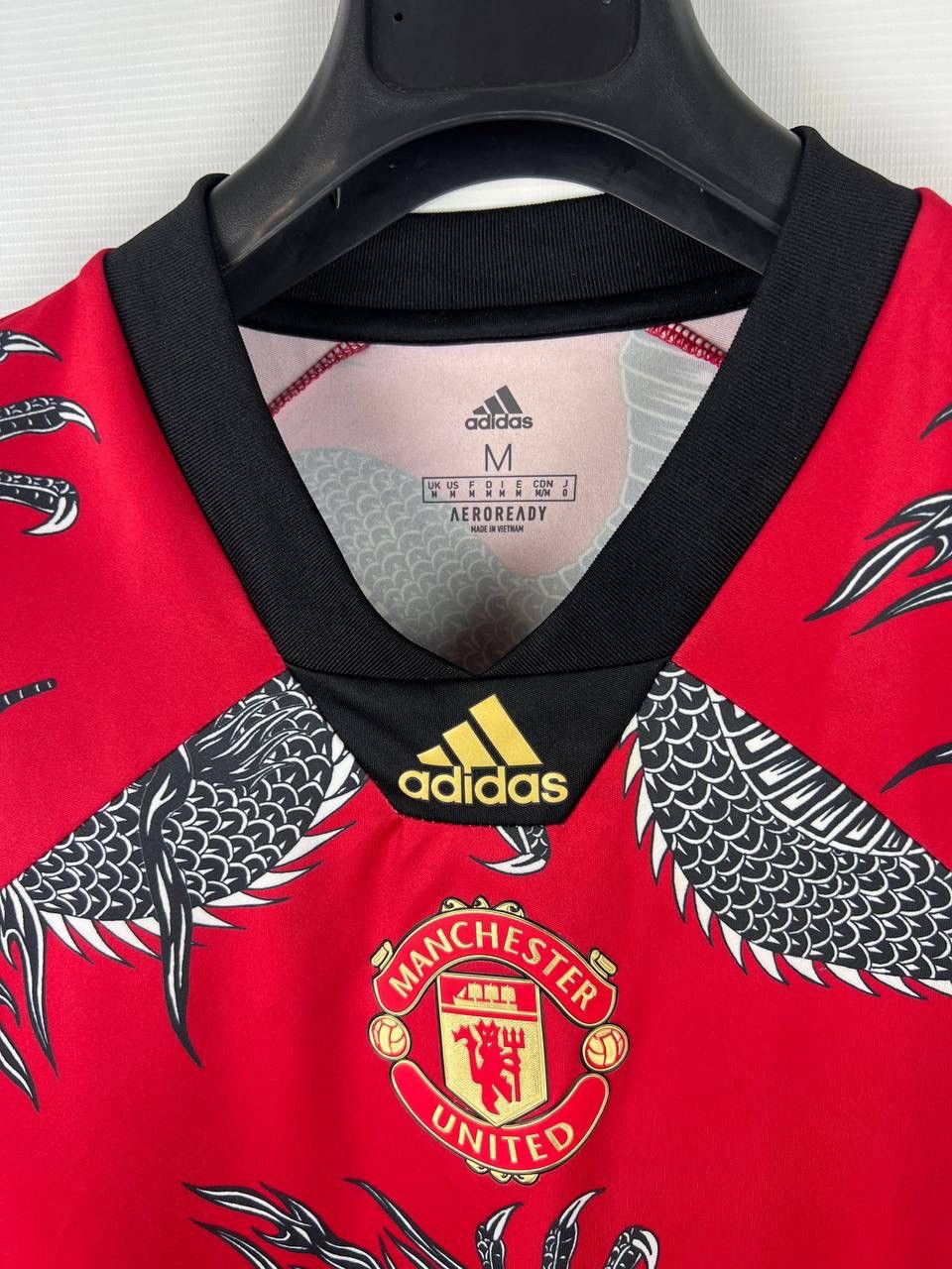 Adidas Manchester United Adidas New Year Dragon 2019 jersey size M Size US M / EU 48-50 / 2 - 3 Thumbnail