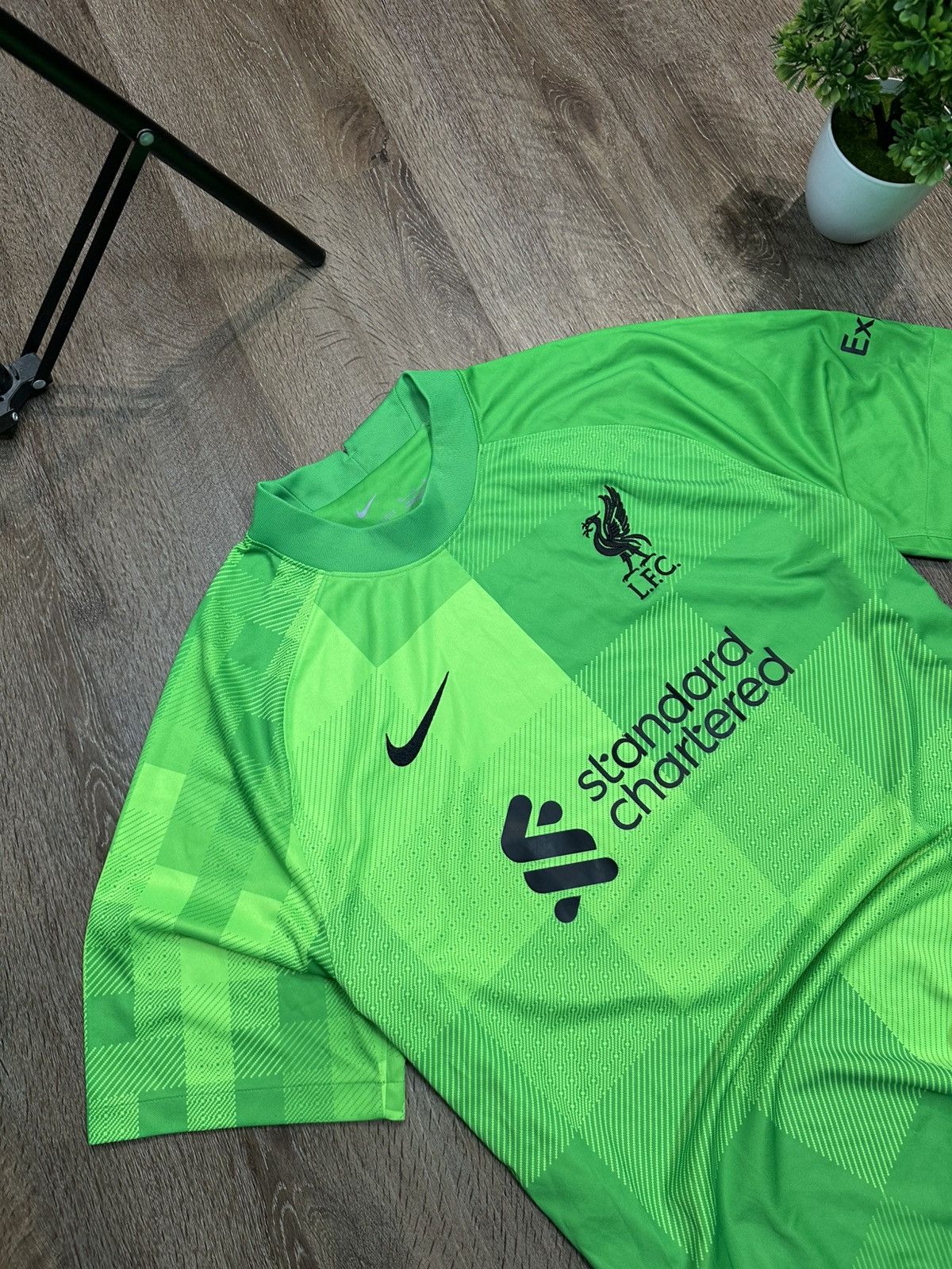 Nike Liverpool Football Club Nike 2021 Goalkeeper Shirt Jersey Size US XL / EU 56 / 4 - 2 Thumbnail