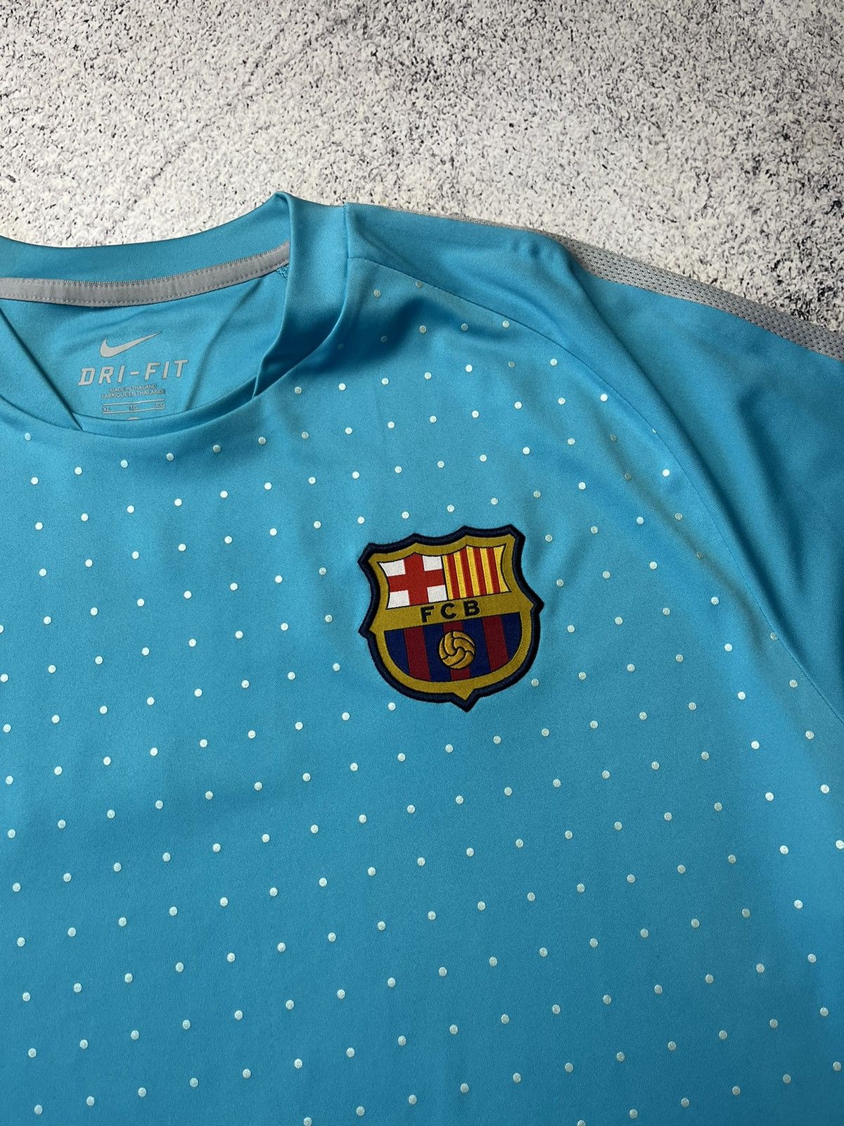 Nike Vintage Nike Barcelona Soccer Jersey Size US XL / EU 56 / 4 - 13 Thumbnail