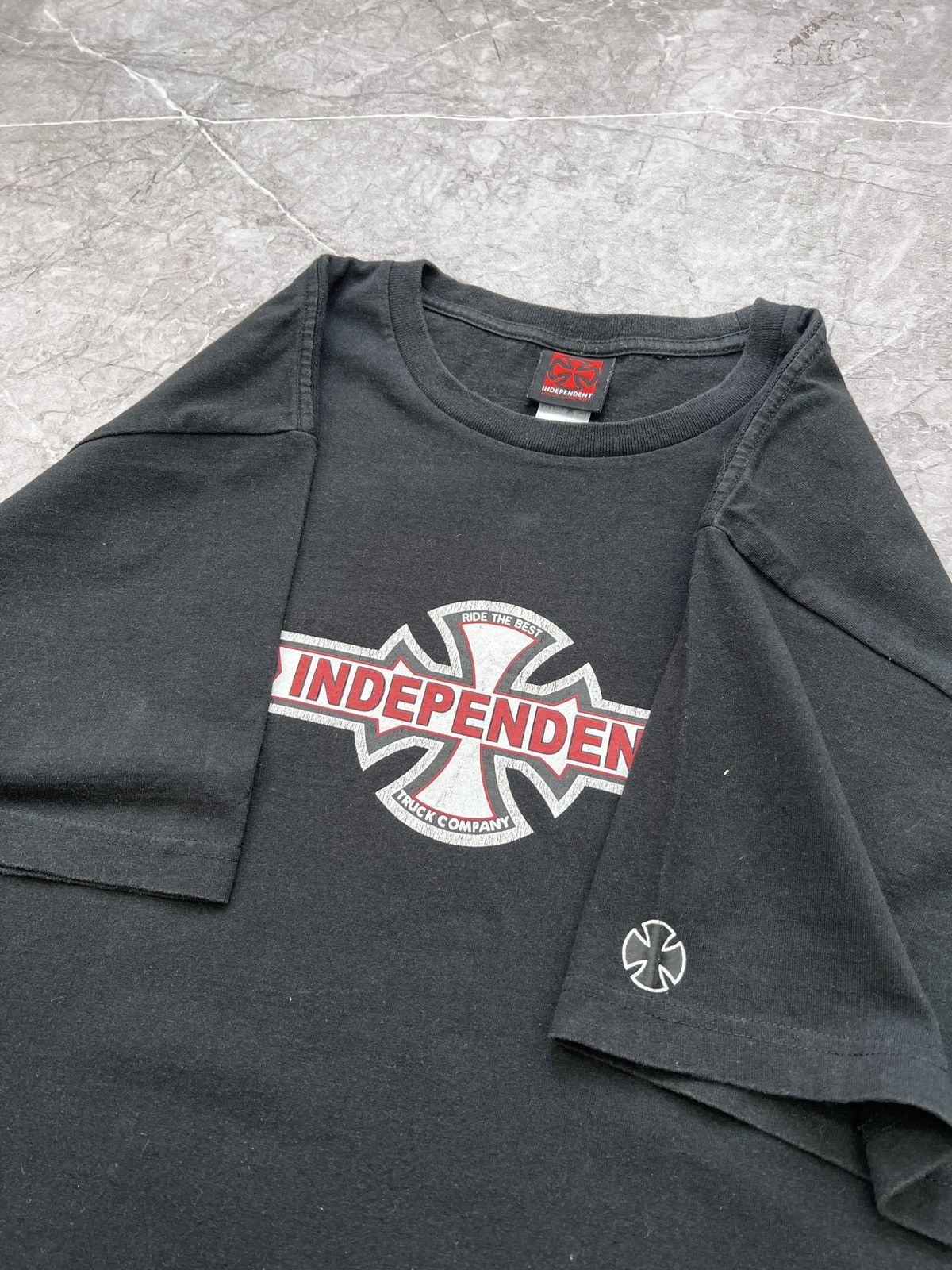 Independent Truck Co. Vintage 90s skater independent boxy t shirt Size US L / EU 52-54 / 3 - 6 Thumbnail